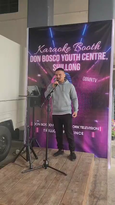 Our Gym Instructor is on fire... Sweet child of mine..
#donboscoyouthcentreshillong
#karaokenight