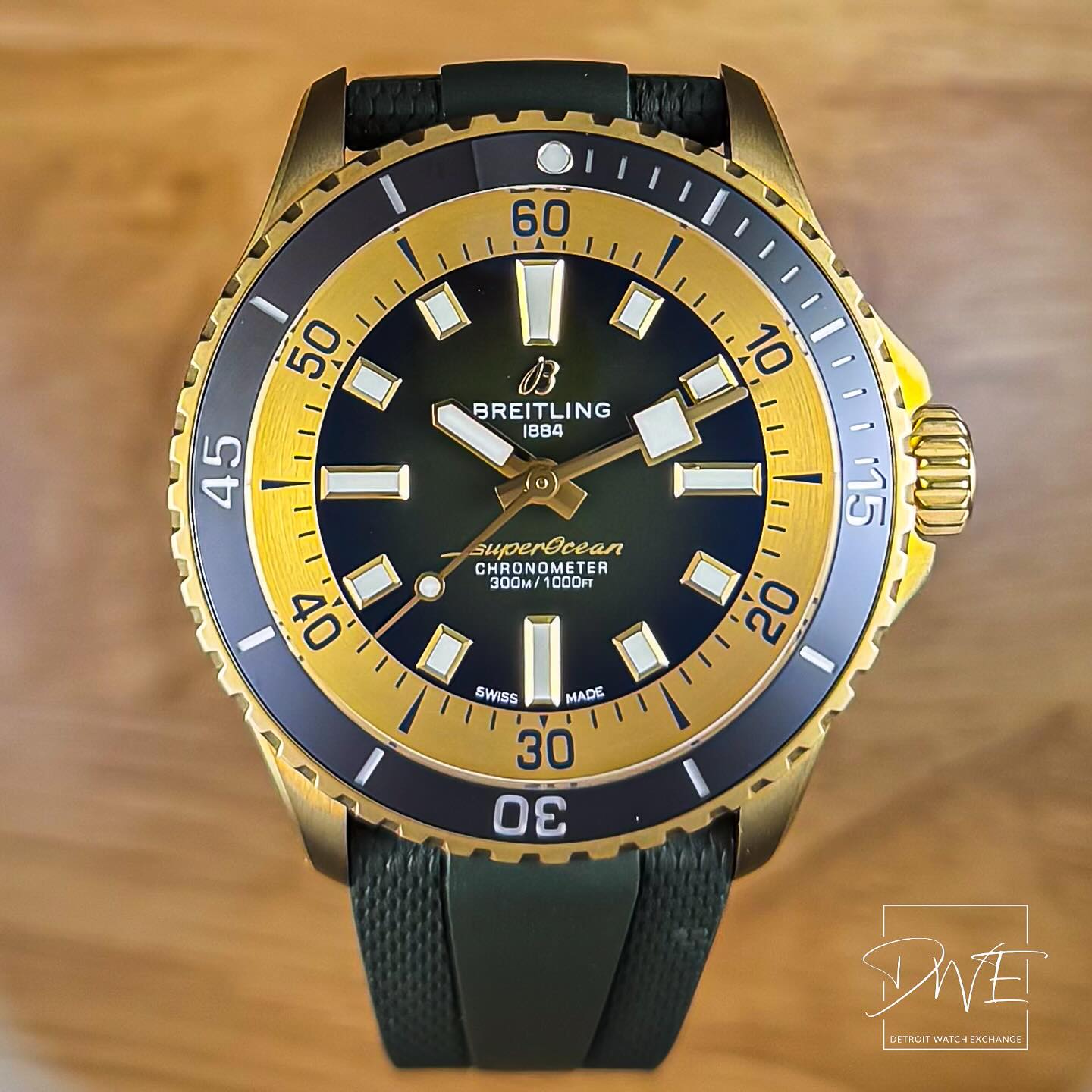 Crisp Breitling SuperOcean Bronze! Green and Bronze matchup is so smooth for a perfect dress down or business casual look! Full Set Excellent Condition. #breitling #breitlingwatches #superocean #bronze #watchesforsale