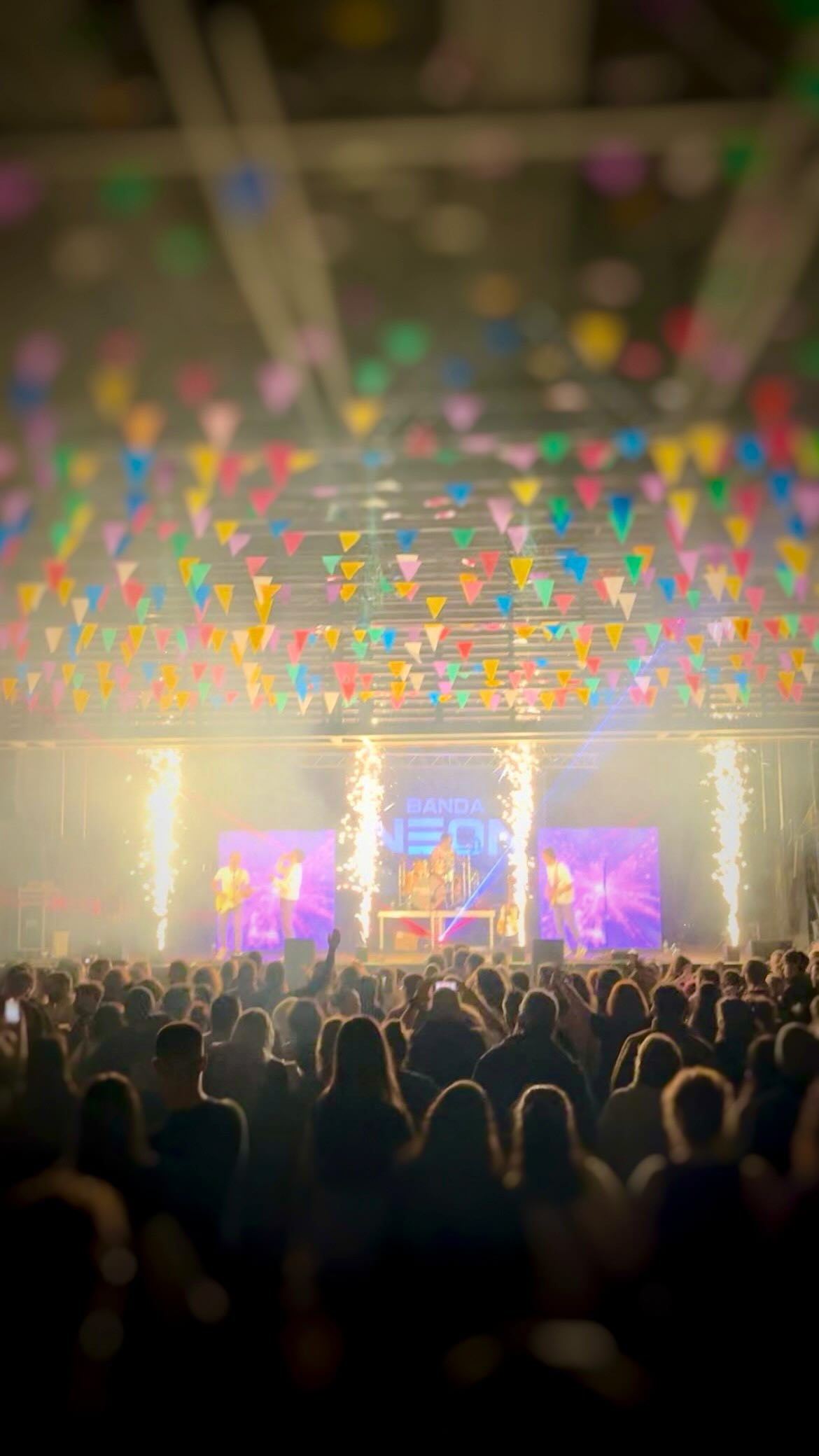 đ„čGRĂCIES FIGUERESđ veure aixĂ una de les places on hem crescut alguns del grup, ens fa molt feliços.