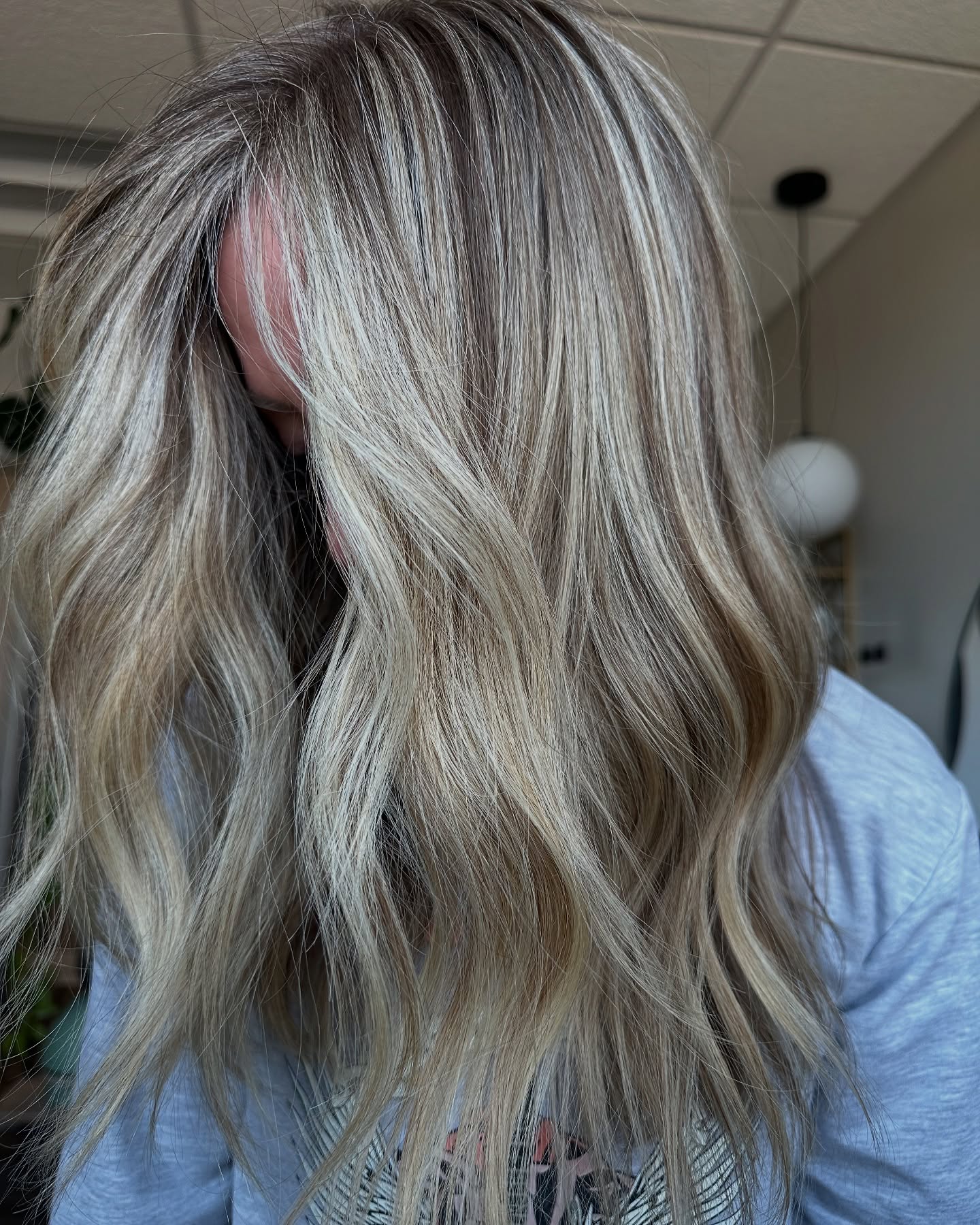 K A T H Y
#BlondingSpecialist #blonde #Naperville #NapervilleStylist #PlainfieldIllinois #DimensionalBlonde #LivedInBlonde #VanityBoutiqueSalon