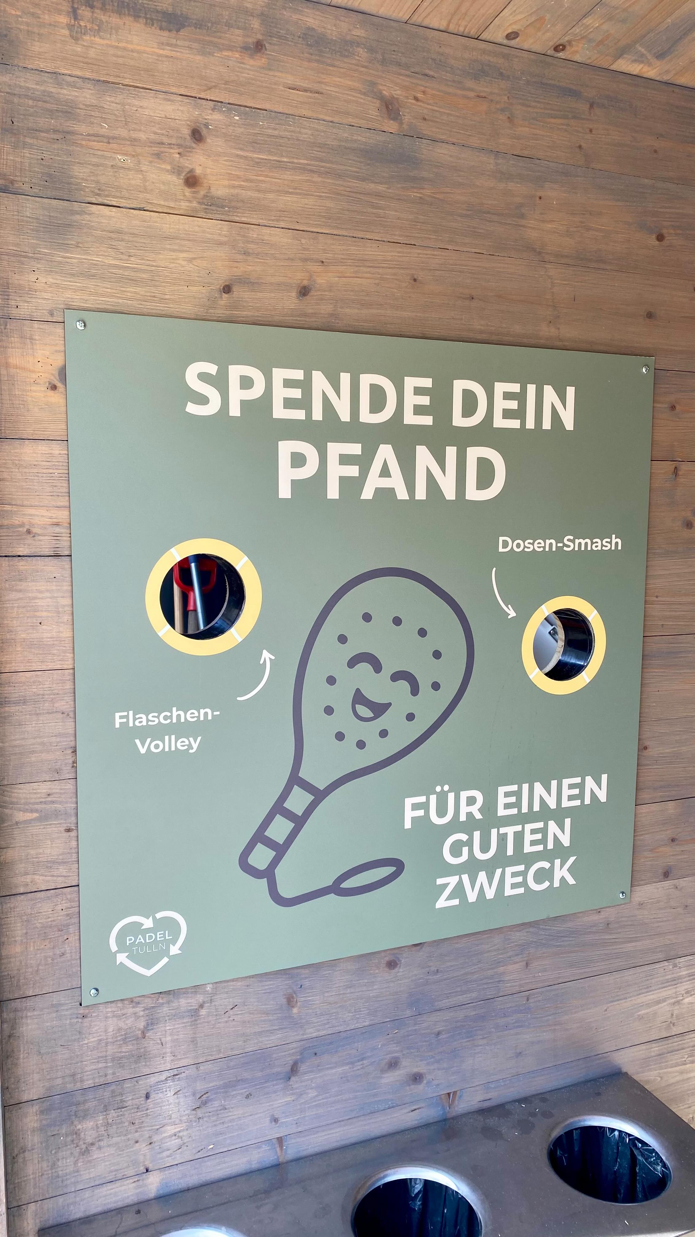 Dein Pfand kann Gutes tun! ♻️🧒🏼💫
Punkte auch abseits des Courts und werfe deine Pfandflaschen und -Dosen in unsere Einwurflöcher 🎯
Der Pfandbetrag kommt zu 100% dem Tullner Verein - „Schau hin“ zugute - ein Verein zur Abklärung und Prävention von Kindesmisshandlungen.
Danke für deinen Beitrag! 🫶
#pfandspende #pfandspendenfüreinengutenzweck #schauhin #paulushochgatterer #petereisenschenk #padeltulln