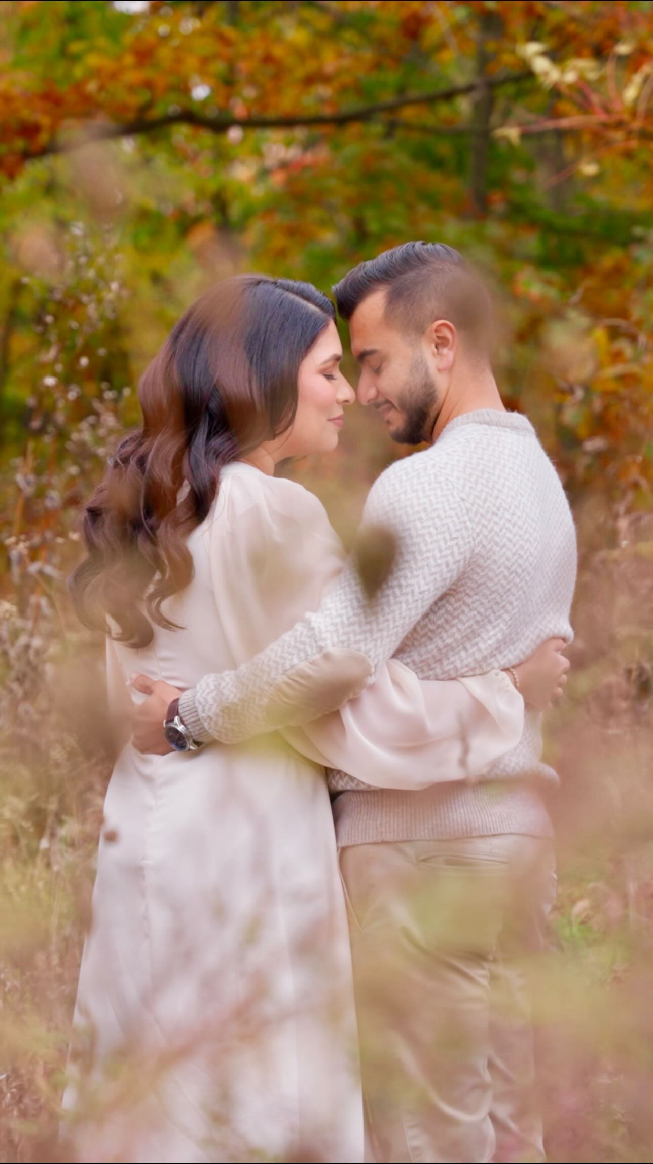 Karishma & Sam 🤍
•
•
•
Photo & Video: @lightcapturestudios
•
•
•
#LCS #EngagementSession #Eshoot #DowntownToronto #weddingvideography #torontoweddingvideographer #EngagementShoot #TorontoEngagementPhotographer #WeddingPhotographer #HighParkShoot