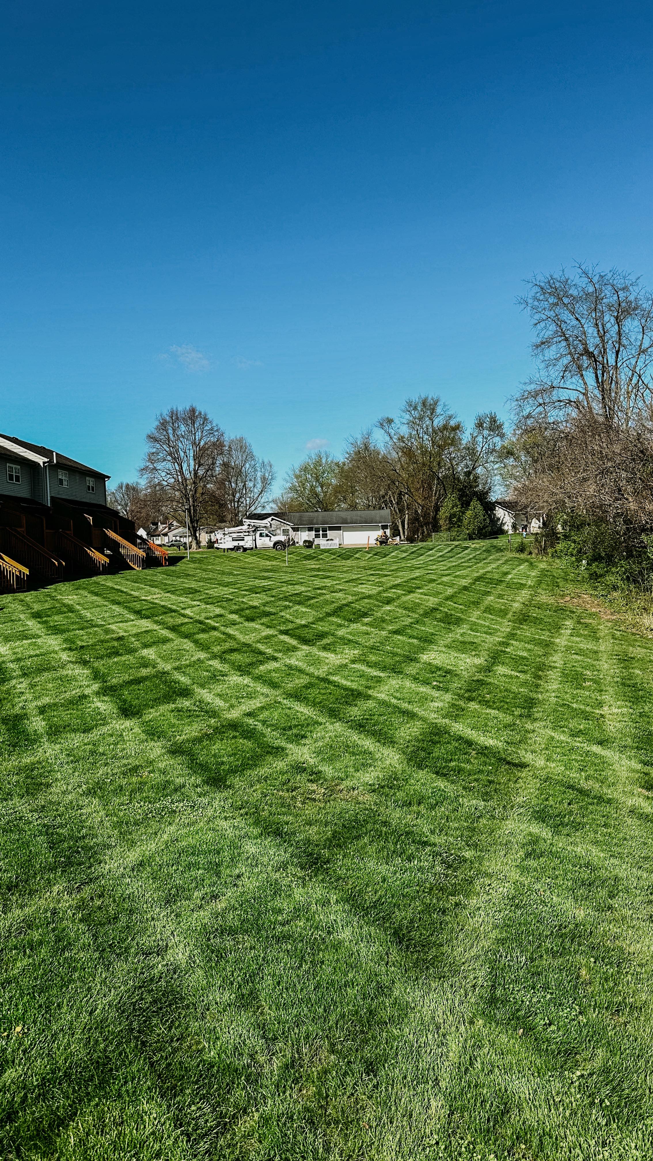 Just a little lawn therapy for your feed 🌱
.
.
.
.
#stripelife
#stripenation #lawncare #lawncarelife #mowers #lawncarenation #zeroturn #zeroturnmowers #landscaper #landscapes #mower #lawncarenut #hustlerlawnmower #hustler #landscape #landscapingcontractor #landscapeprofessionals #landscapephotography