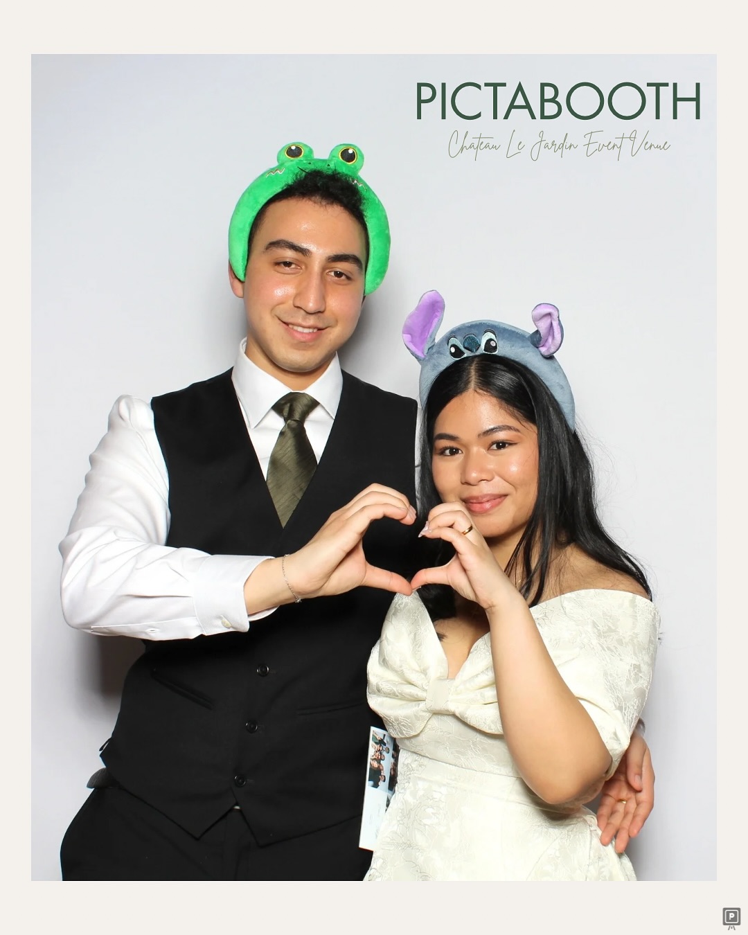 All the love, laughter, and unforgettable snapshots from Daniele & Zulyka’s stunning wedding at Chateau Le Jardin. Grateful to be part of it!
.
.
.
.
.
#Pictabooth #TorontoWedding #VaughanWeddings #ChateauLeJardin #WeddingPhotobooth #EventPhotobooth #CandidCaptures #PhotoBoothFun #WeddingReceptionVibes #OntarioWeddings #PictaboothMoments