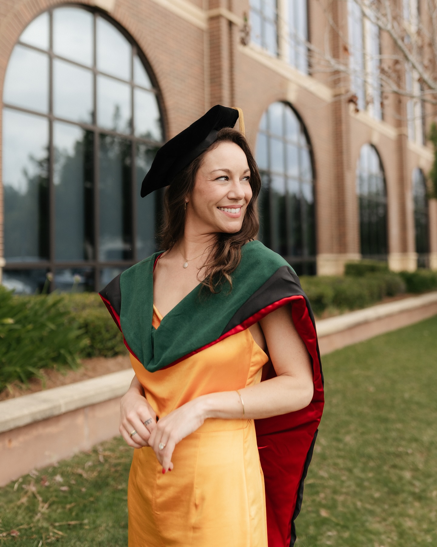 ~ It’s grad season, baby ~
congrats DOCTOR Whitney Vaughan! 👩🏻⚕️
#photographer #gradseason #gradphotos #doctor #pensacolaphotographer #floridaphotographer #alabamaphotographer