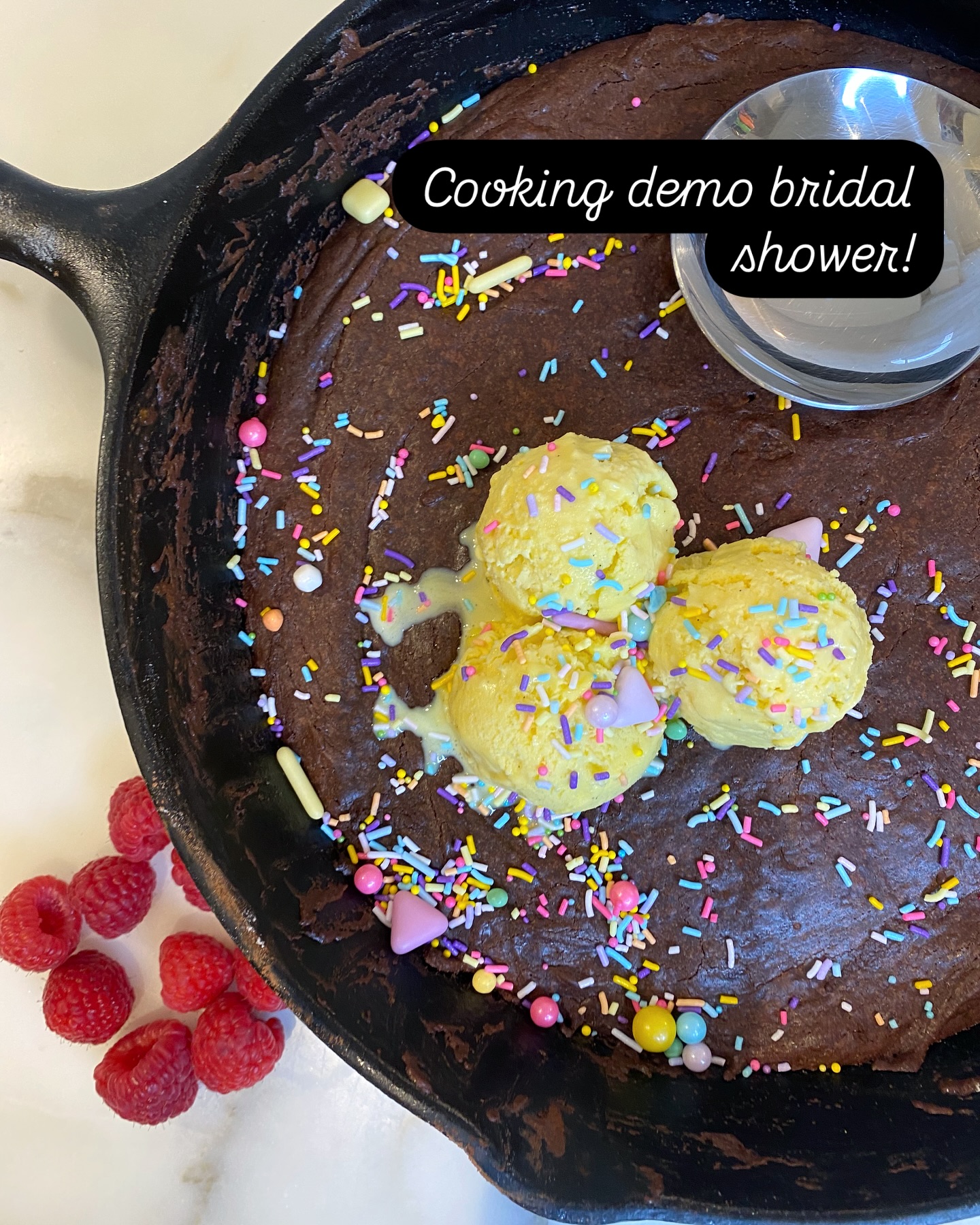 🎉Did you know that I do customized cooking demos for all occasions?
❤️Last week I had the pleasure of doing a bridal shower for a lovely couple with their families.
📝Scroll through the pictures to see the menu that they chose.
📱Message me to book your customized cooking demo celebration for a group of 9-13 guests @shaunalin
#registereddietitiannutritionist
#smallbusinesslove
#torontofood
#newrecipes
