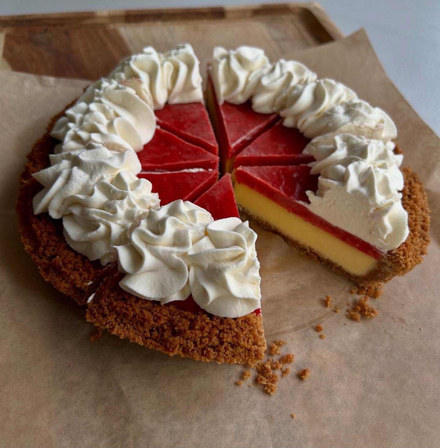 It’s the first Clintonville market of the season! I’m set up 9am-noon at the corner of N High St and Orchard Lane. It will be good to see you again ❤️ @commongreens_clintonville