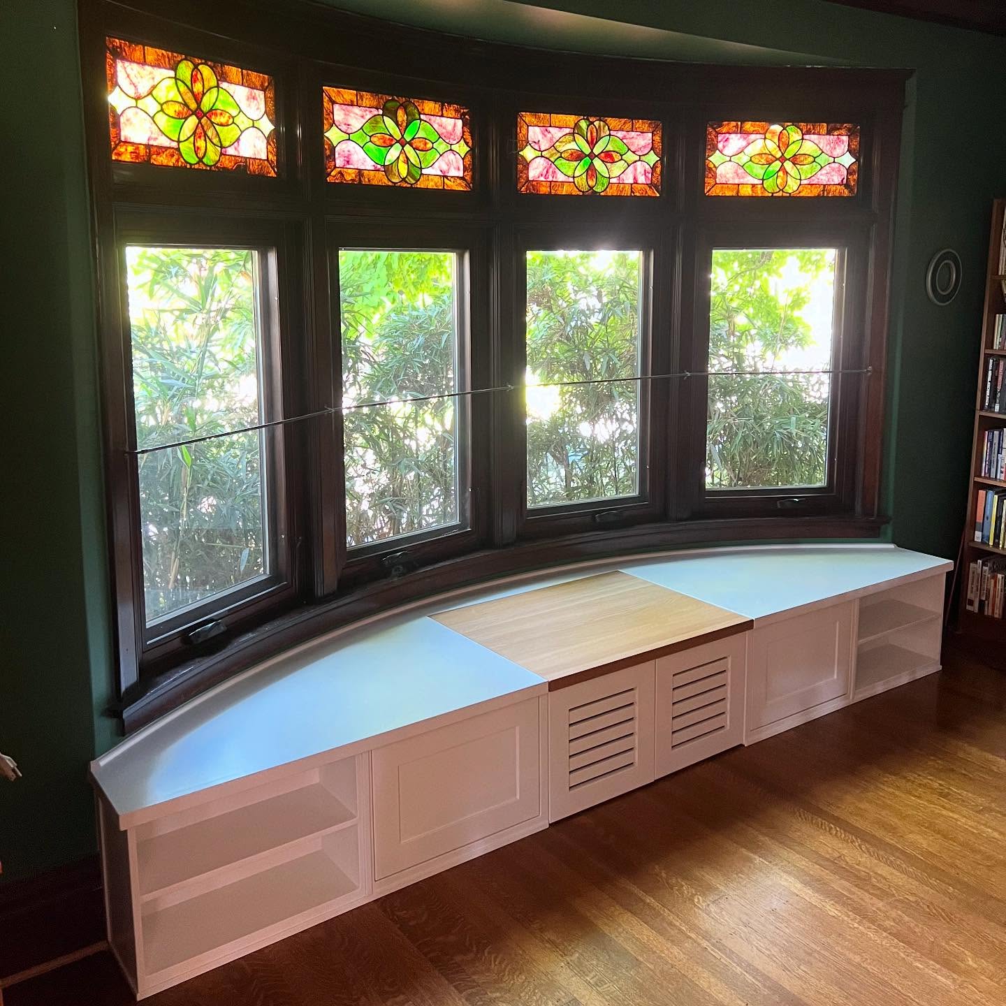 Wrapped up our curved window bench today. Complete with a remote controlled table. Can’t wait to see it with the cushions!