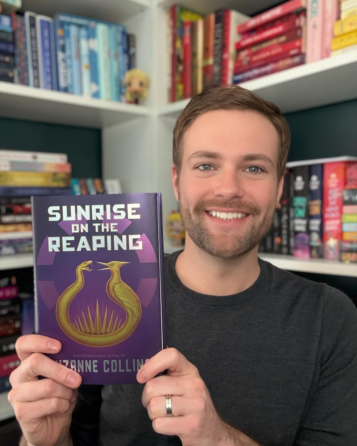 🐍 SUNRISE ON THE REAPING BY SUZANNE COLLINS 🦅
(Cue RPDR Untucked promo slogan) “If you’re only reading The Hunger Games, you’re only getting HALF the story.”
omg THIS BOOK has had a chokehold on me since I finished. Not only do we see many familiar names/faces, but we get a deeper look into the heartbreaking story of Haymitch Abernathy. The gumdrops and the geese will be two of the things that I’ll constantly relate to this book 😭
With the announcement of the movie cast, I’m SO excited!
Did you read Sunrise on the Reaping? What did you think?
#thehungergames #suzannecollins #bookrecommendations📚❣️ #katnisseverdeen #haymitchabernathy #mockingjay the, hunger, games, katniss, Everdeen, mockingjay, haymitch