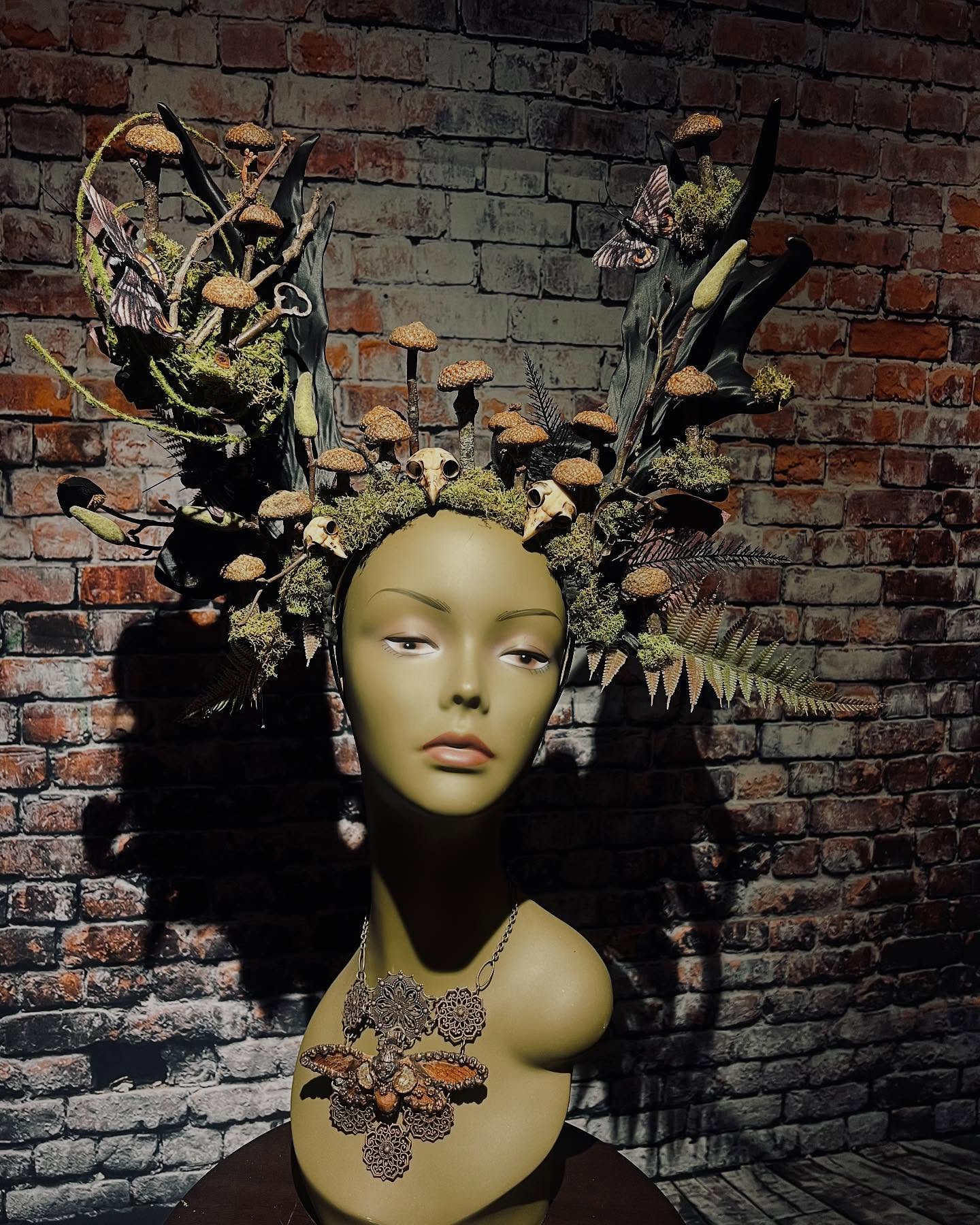 Just finished my Whispers from the Dark Forest Headdress with treasures found in the forest #darkforest #witchy #enchantress #fairyheaddress #witchheaddress #enchantressheaddress