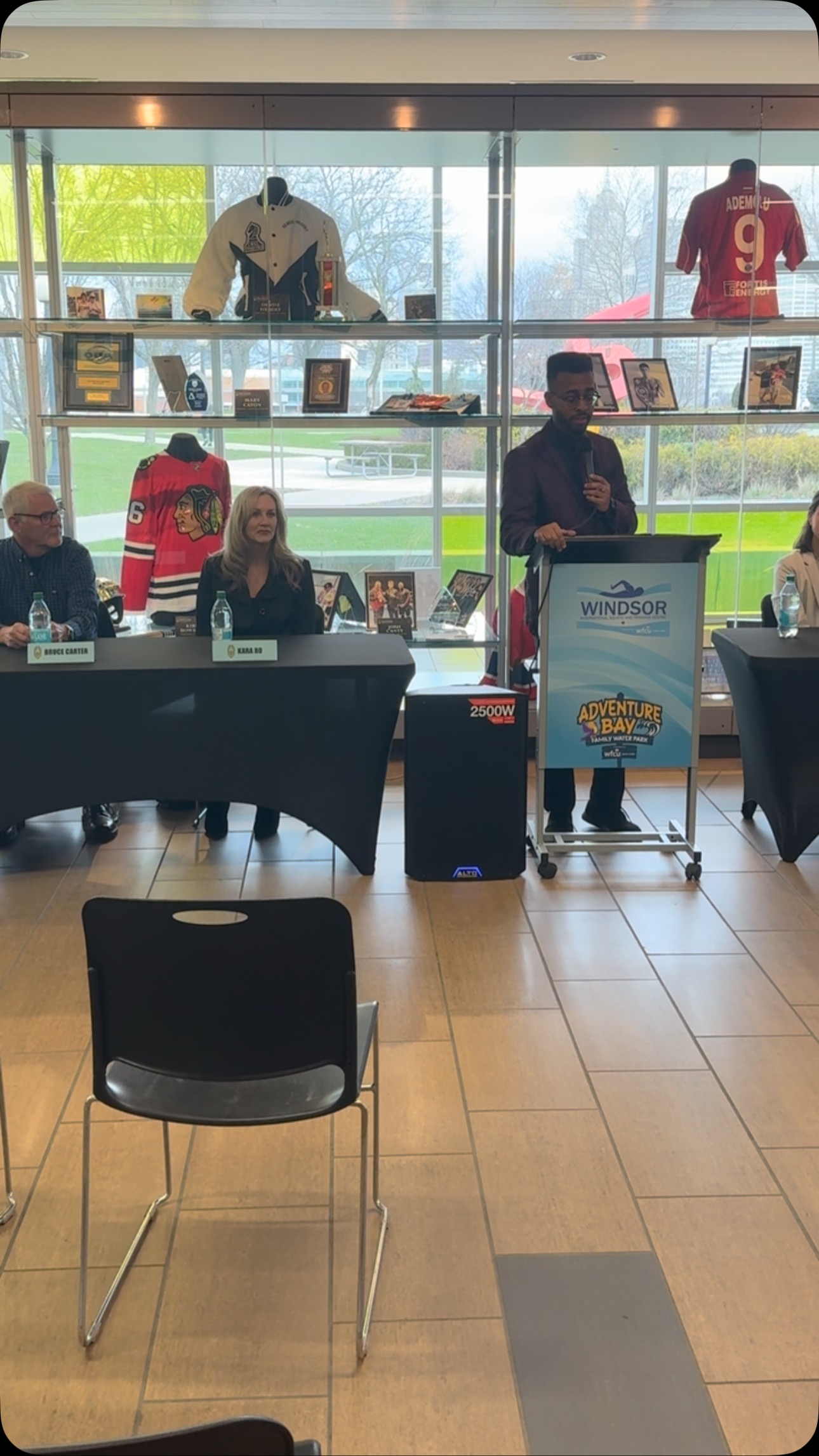 We had a fantastic time announcing our 2025 Inductee Class this morning! The press had a field day covering our event today, with a big thank you to @ctvwindsor, @windsornewstoday/ @blackburnmediainc, @am800cklw, and @thewindsorstar for all coming out today!
.
Thank you to Noelle Montcalm @noellemontcalm, Kara Ro @kararo110, Bruce Carter and Andy Kiss for joining us and represent our Inductees!
.
.
🎟️ Tickets are on sale now at www.wecshof.com!
.
.
#wecshof #HallOfFame #Gala #Athletes #Builders #Inductees #windsoressex
#windsor #Sports