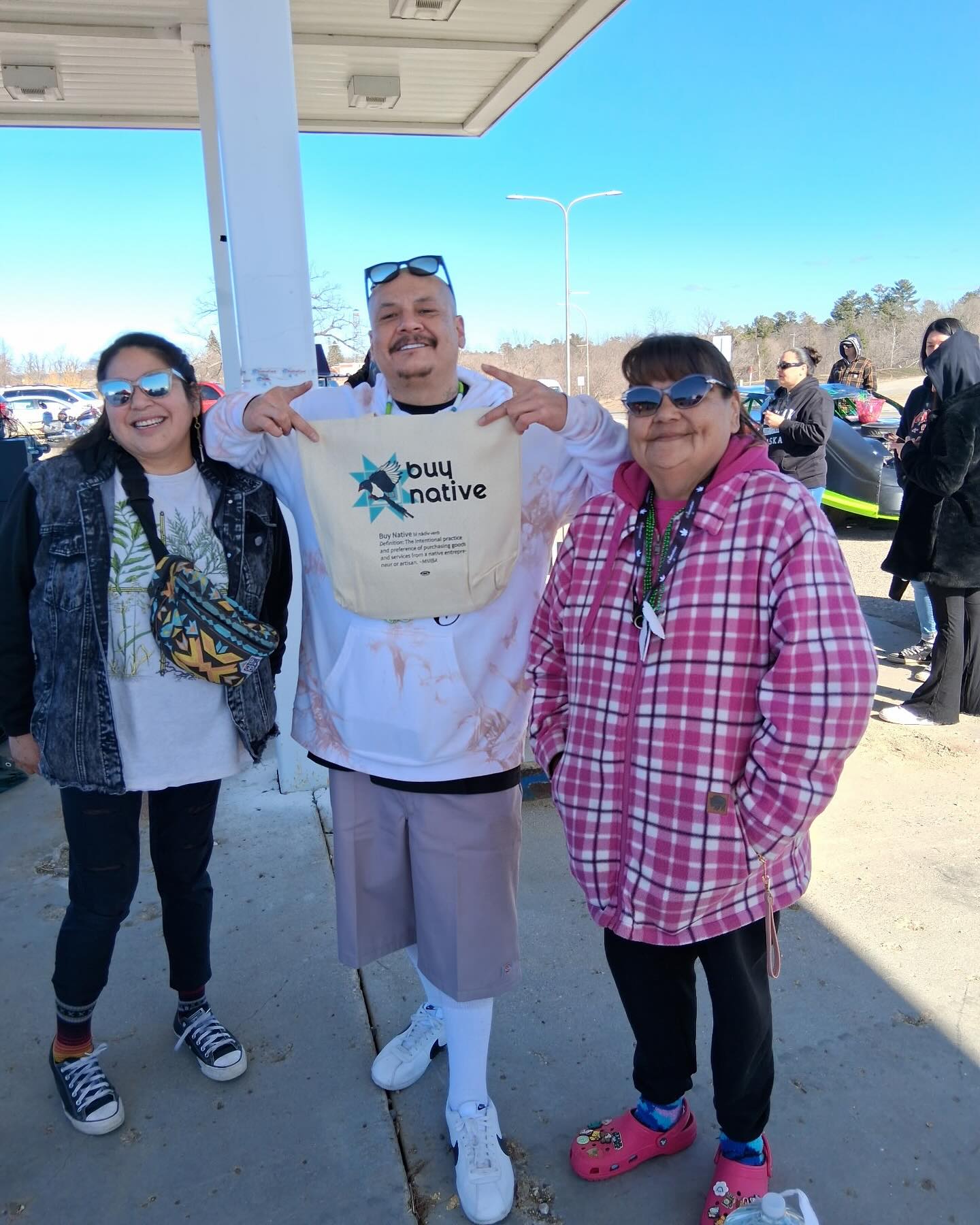 Our MNIBA staff vibing with @doggface208 ❤️
“Buy Native” is a movement that emphasizes the significance of supporting Indigenous businesses and artisans. By prioritizing the purchase of goods and services from Native-owned enterprises, consumers not only contribute to the revitalization of Indigenous economies but also play a crucial role in helping tribal communities acheive economic sovereignty. We must reclaim our economic autonomy, ensuring that profits stay within the communities and are reinvested in local initiatives, education, and infrastructures that sustain Indigenous livelihood.