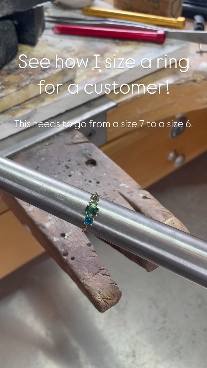 See how I size a ring with stones in it! 💍#finejewelry #oneofakindjewelry #jewelrydesign #jewelryrepair #customjewelry #tourmaline #goldjewelry