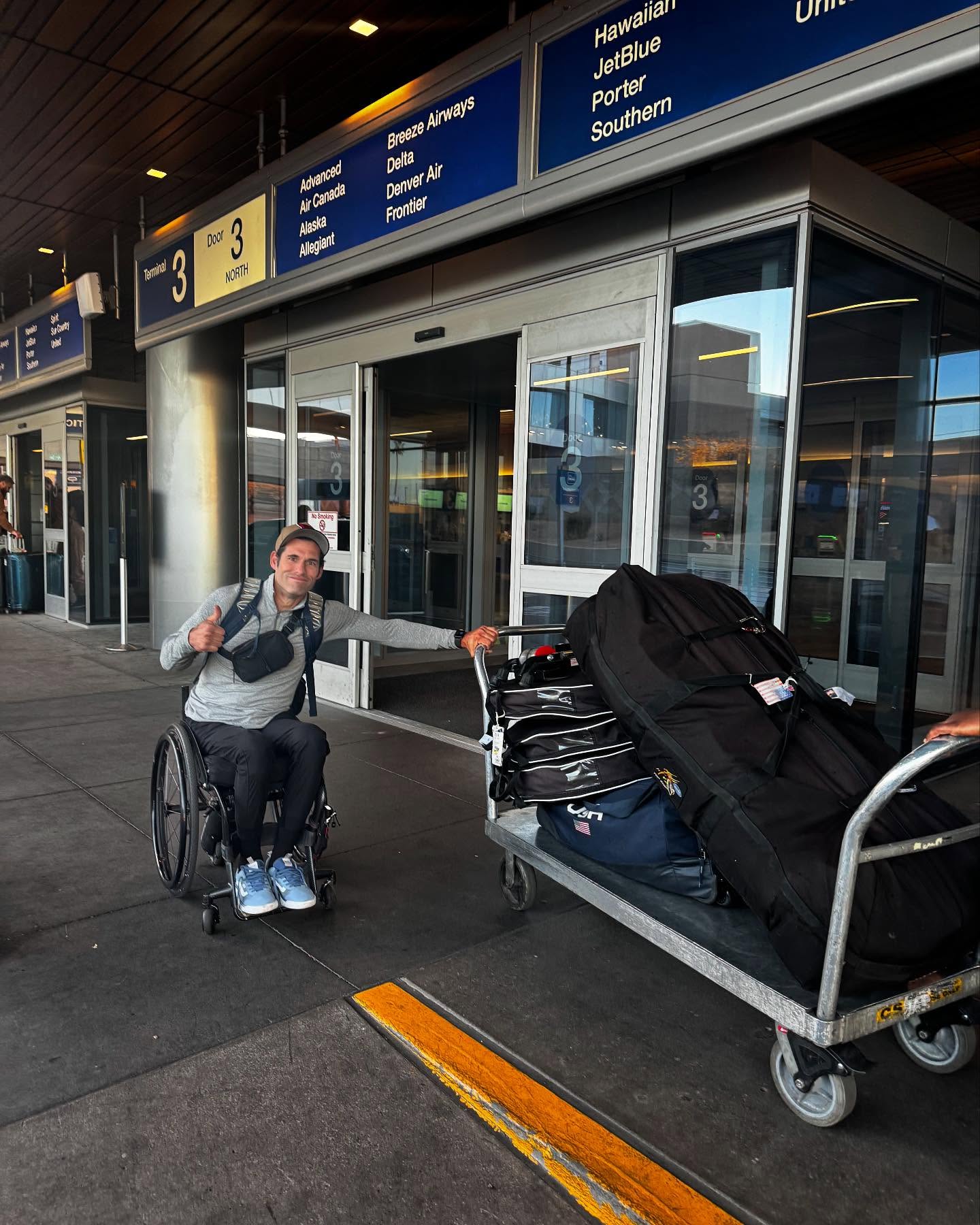 Off to Belgium and Italy for back-to-back World Cups!
Proud to represent @teamusa and @usparacycling on this journey.
Even more excited to share that I’m now part of the @CelsiusOfficial team as a #CelsiusAmbassador!
Packed my @thefeedme bag with my go-to Celsius flavors and my favorite The Feed supplements — fuel, focus, and a lot of heart heading into these next few weeks.
Stay tuned for updates from Europe — it’s time to get to work!
#USParacycling #TeamUSA #FueledByCelsius #thefeed