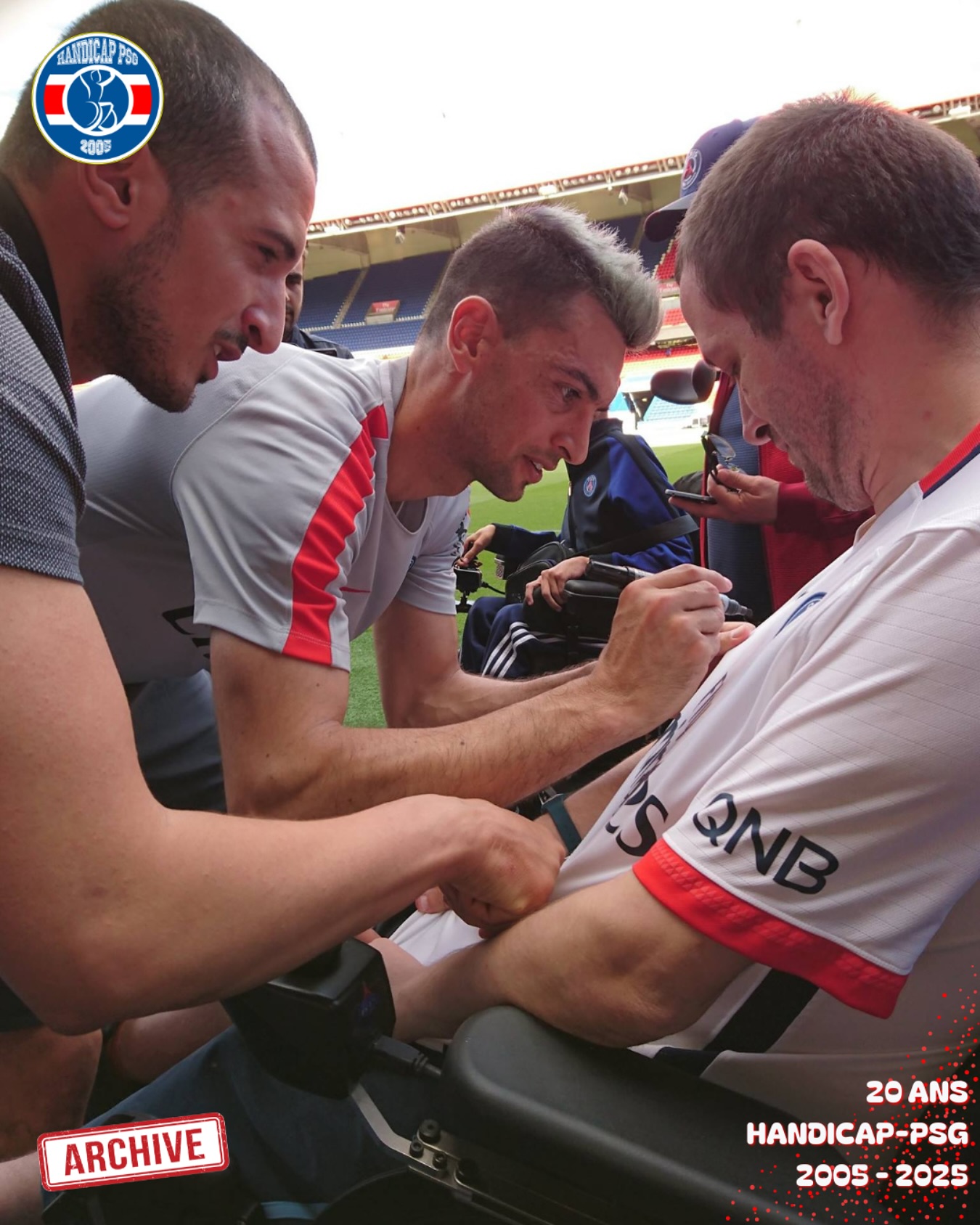 Rencontre avec @flacojp27 pour nos adhérents !
On n’a pas tous les jours 20 ans ☺️
#pastore #handicappsg #psg #parissg #parcdesprinces #archives