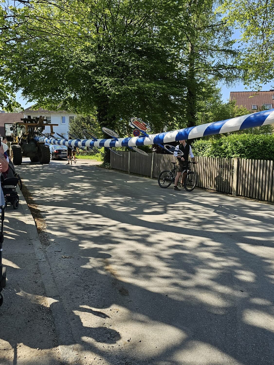 Schöner kann der Mai nicht beginnen! #einfachgut #traditioninbayern #maibaum #die_bacherner