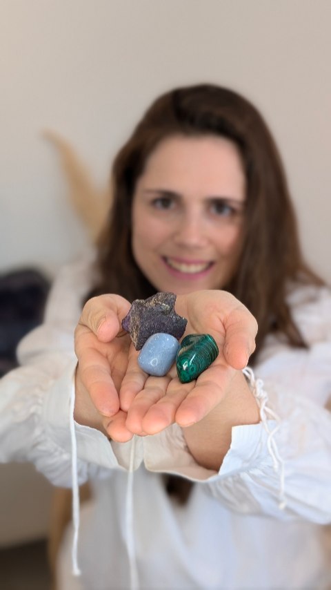 Continuas na negação? 👇
Os cristais podem ajudar te!
Transporta contigo ou medita com a purpurite, a angelite e a malaquite, e muda "o disco"! A mudança começará a acontecer ✨
Os cristais estão claro disponíveis na tua loja favorita, pesquisa em www.jami.pt ☺️
#crystals #mudardevida #transformacao #bemestar #pensarpositivo #Cristais #CuraComCristais #EnergiaPositiva #TransformaçãoInterior #PoderDosCristais #BemEstar #Autoconhecimento #CristaisNaturais #Espiritualidade #EquilíbrioEnergetico #Gratidão #VibraçãoPositiva #DespertarEspiritual #AmorPróprio #LuzInterior #HealingCrystals #CristaisDeCura #AlinhamentoChakra #BoasEnergias #EnergiaDoUniverso #CristalTerapia #Meditação #VibraçõesElevadas #PazInterior #MentePositiva