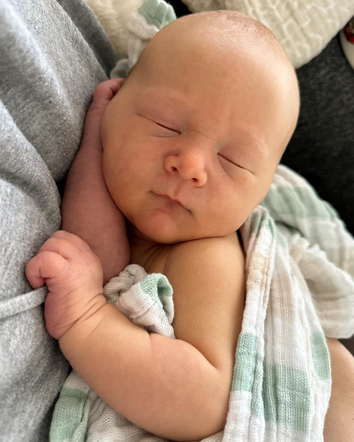 Practice update (and some highlights from the past few months 🥰)! We were very lucky to welcome a sweet baby boy into our family at the end of January.
These two have definitely been keeping us busy (and just a wee sleep deprived 🙃) but my heart has also never been so full.
Starting in June I will be opening some hours for virtual appointments, keeping things part time as we still adjust to our newest addition and routines. I’m hoping by the end of the summer / early fall to be back with more availability for in-person appointments as well!
You can access our online booking through the link in my bio, or feel free to call the clinic at 905 945 7676.
Thank you to everyone for the understanding and ongoing support 🤍 I’m looking forward to connecting with familiar faces and new ones too, very soon!