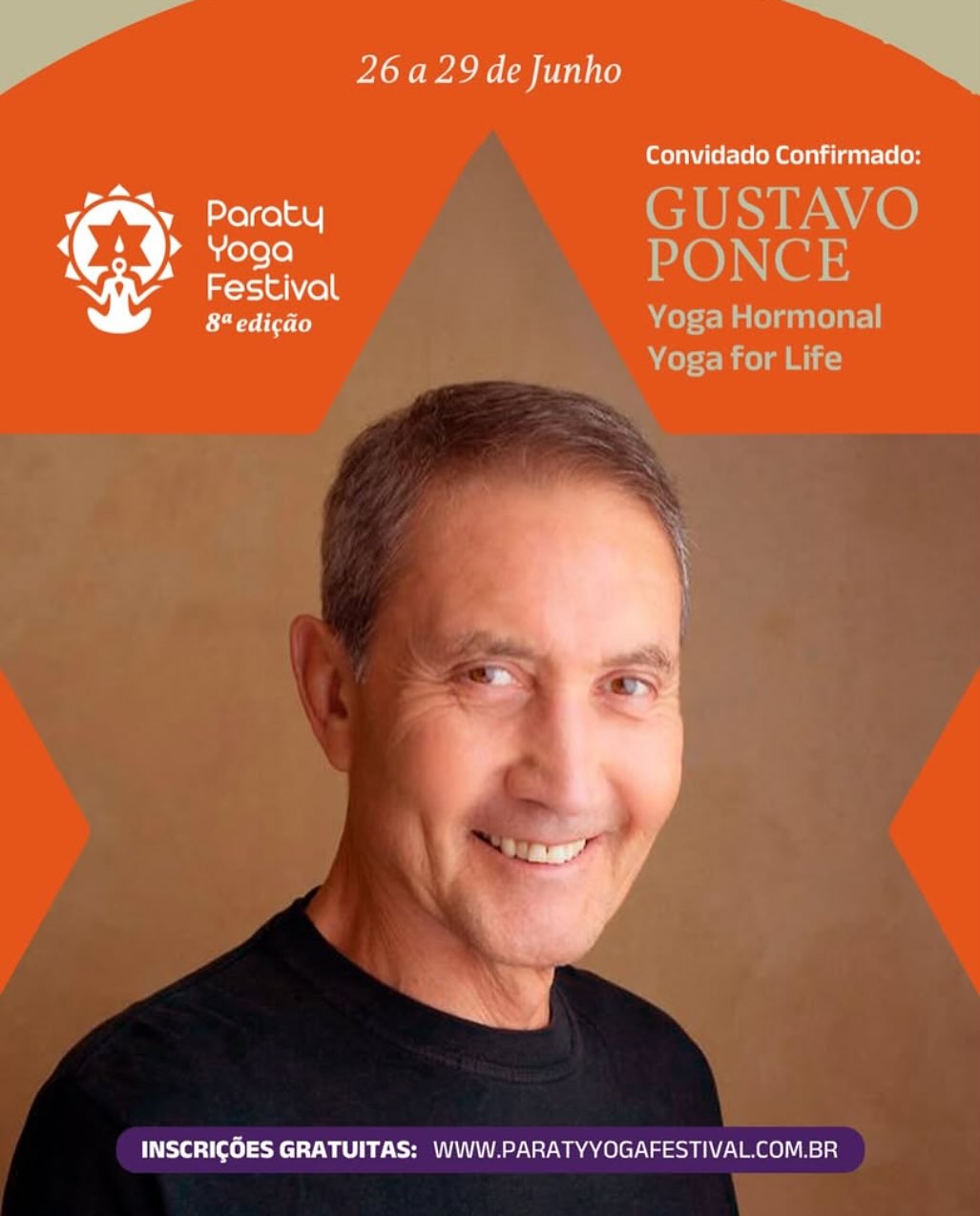 Tenemos el agrado de anunciar que Gustavo Ponce ha sido confirmado como profesor invitado a la 8va versión del Festival de Yoga Internacional de Paraty, entre el 26-29 de junio, en el estado de Río de Janeiro en Brasil, donde dictará un workshop del método de su creación: “GPBALANCE” (Yoga Hormonal), una práctica terapéutica que combina técnicas tradicionales de yoga con un enfoque moderno para equilibrar el sistema endocrino.
Además de este taller pagado, en el festival impartirá una clase gratuita de su nuevo método, “Yoga for Life”, ofreciendo a los asistentes la oportunidad de experimentar sus beneficios.
Para más información sobre el festival, visita @paratyyoga_festival