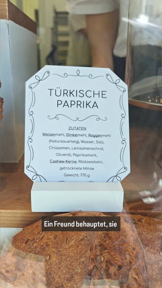 🇹🇷 TÜRKISCHE PAPRIKA 🫑
Findest du, sie schmeckt wie Reis in Weinblättern? 🤔
#neu
#sauerteig
#sauerteigbrot
#sourdough
#berlinerbrot
#brotbacken
#brotbackenmachtglücklich
#berlinfood
#berlinfoodie
#berlinfoodguide