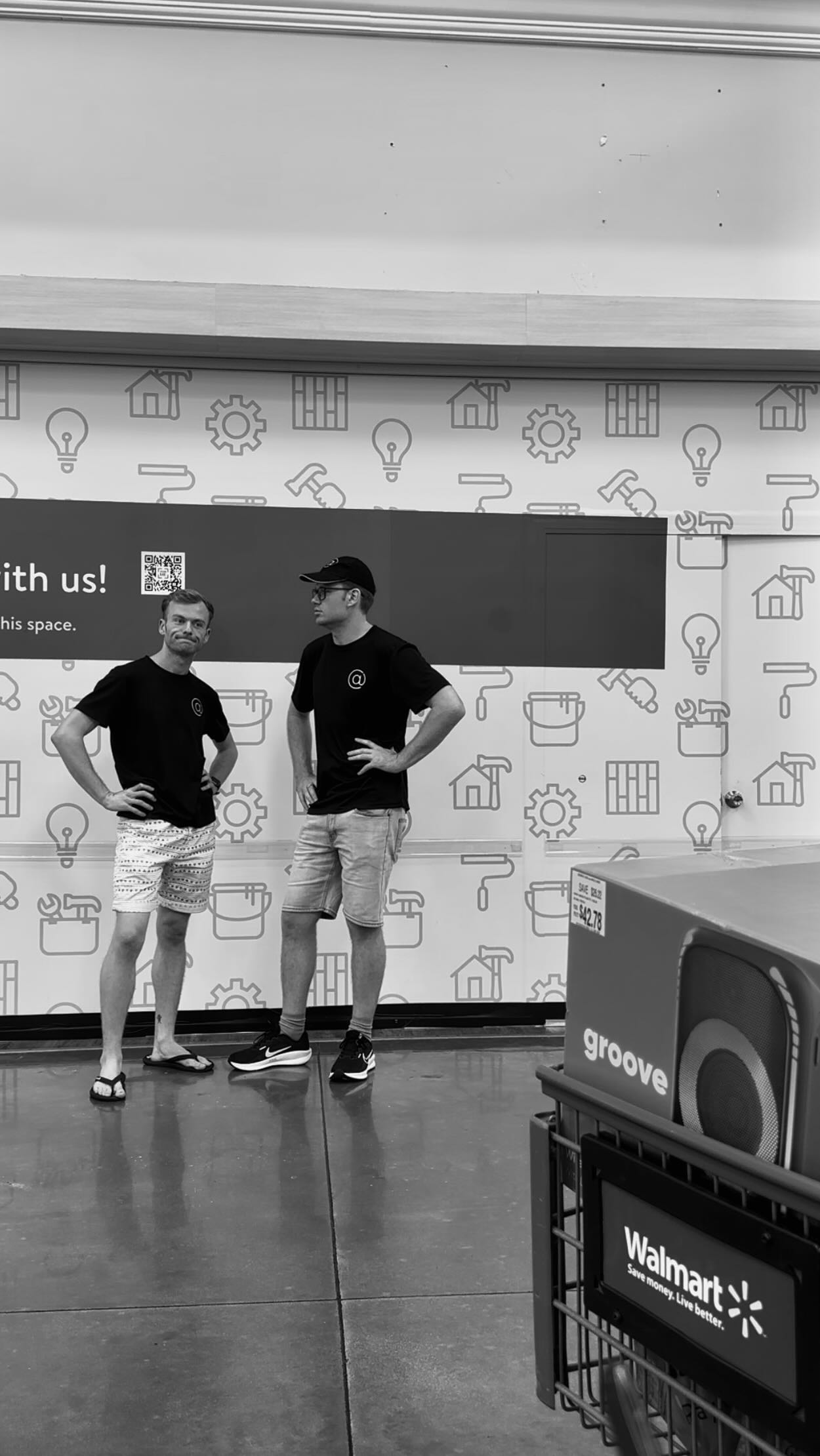 When youโve just bought the largest speaker available at @Walmart and now youโve got to figure out the logistics of getting it back to New Zealand. ๐๐
โฆ
@iasfworlds @nz.ladyferns @bryanhughey @harrym203
โฆ
#worldsweek #thecheerleadingworlds #thesummit #iasf #nzcheer #cheernz #whereitsat #disney #newzealand #auckland #speaker #walmart