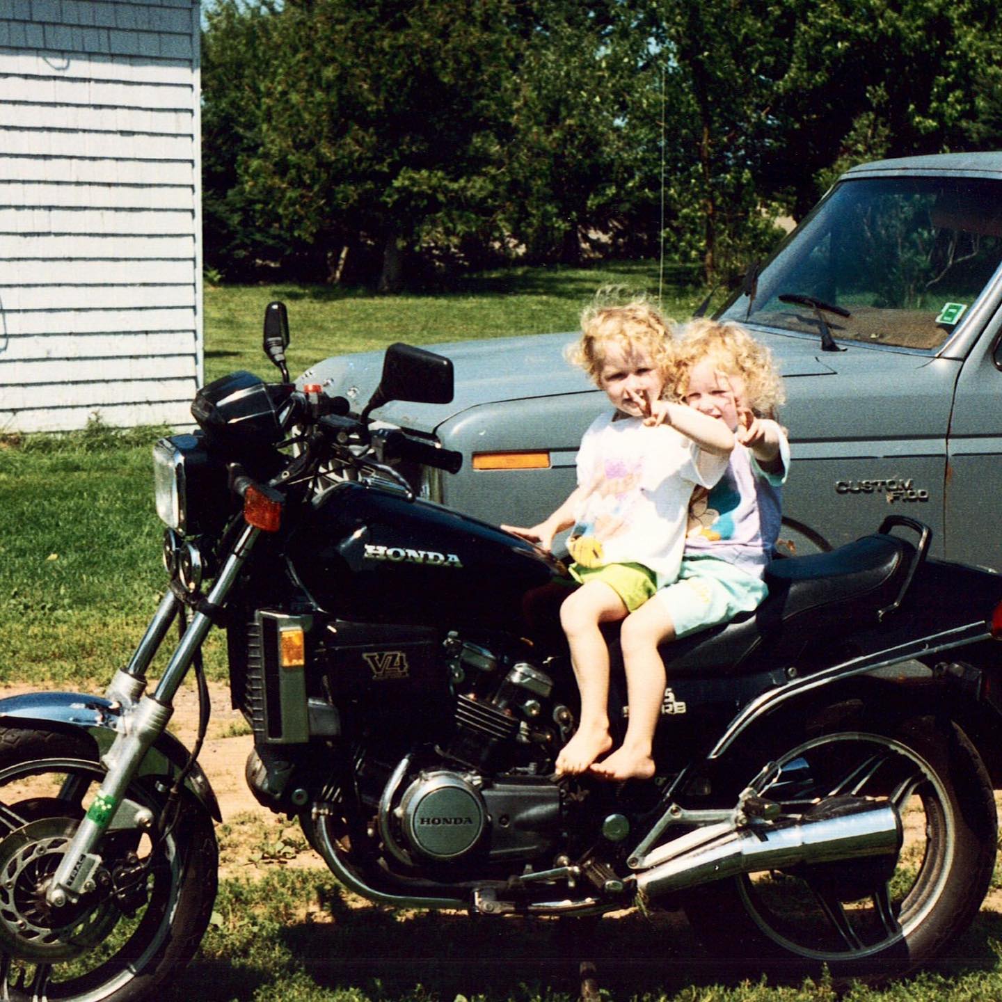 Itās against every fibre of my being to be on time. But, over the years, I have come up with five steps that to make it where Iām supposed to be. If you struggle with time blindness and getting the eff out of your house, this is for you. Link in bio
ā¢
ā¢
ā¢
ā¢
#howtobeontime #howtonotbelate #timeblindness #blog #tips #tricks #howto