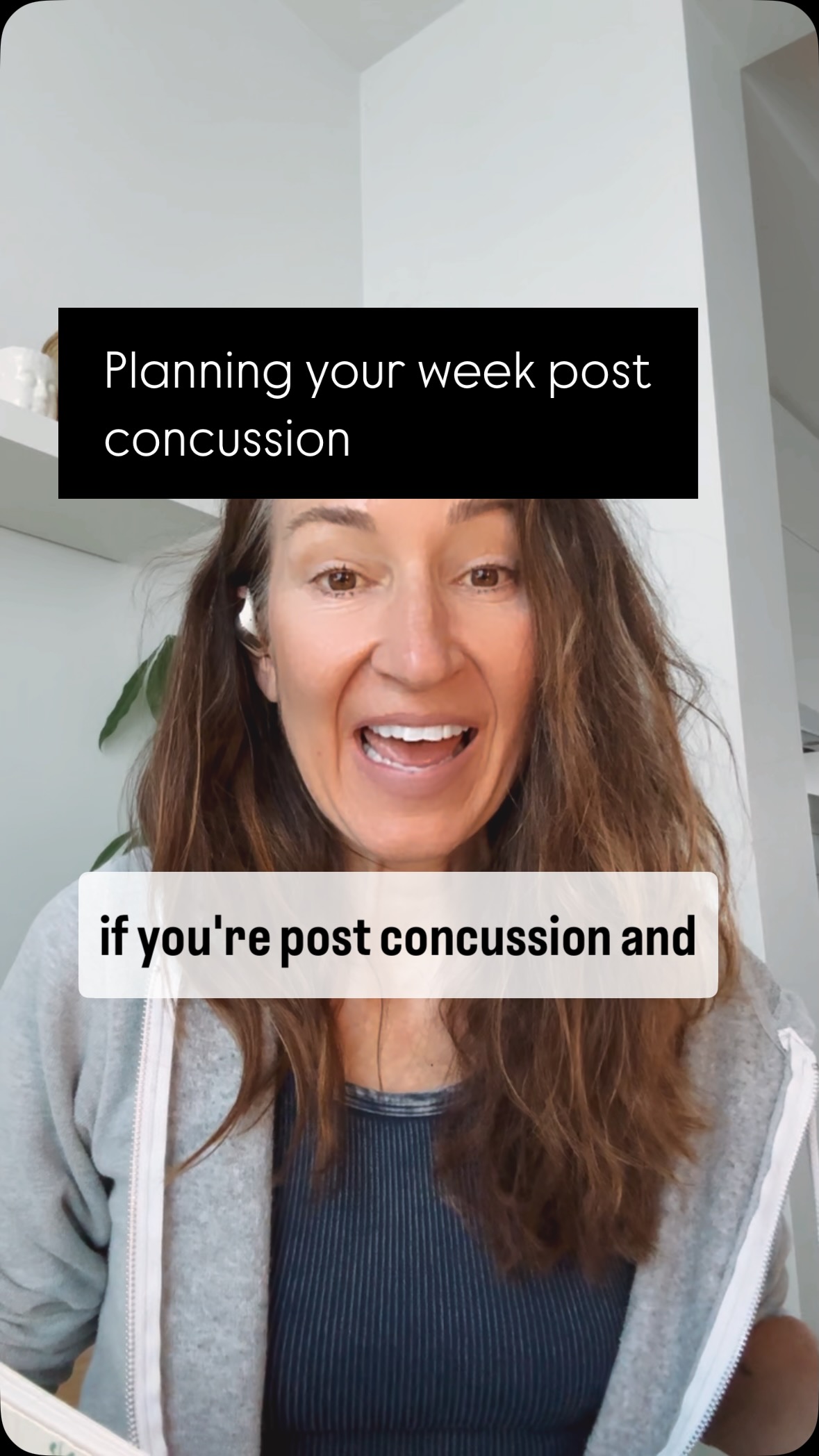So you missed an appointment. And now you are beating yourself up about it.
Or you planned a big hike but you had a symptom flare, had to bail and now you are angry.
Your schedule is full and it’s all appointments! And they are all over the place!
You are trying to add work to an already full schedule.
You have No blank space for rest, recovery, enjoyable activity and mindful nothingness.
None of this is good for our post concussion brain!!!
Learn how to Pace Plan and Prioritize like a pro when you work with a concussion specialized Occupational Therapist like myself.
#mindbodyspirit#sensoryintegration#postconcussionlife #empoweredrecovery #holisticrecovery #occupationaltherapy #pcs #persistentconcussionsymptoms #vestibular #dizziness #visualimpairment #nervoussystem#nervoussystemregulation#postconcussion #tbi
#concussionrecovery #concussion #brainenergy #concussioncoach #yoga #returntowork #livingwhilehealing #patienttoperson
