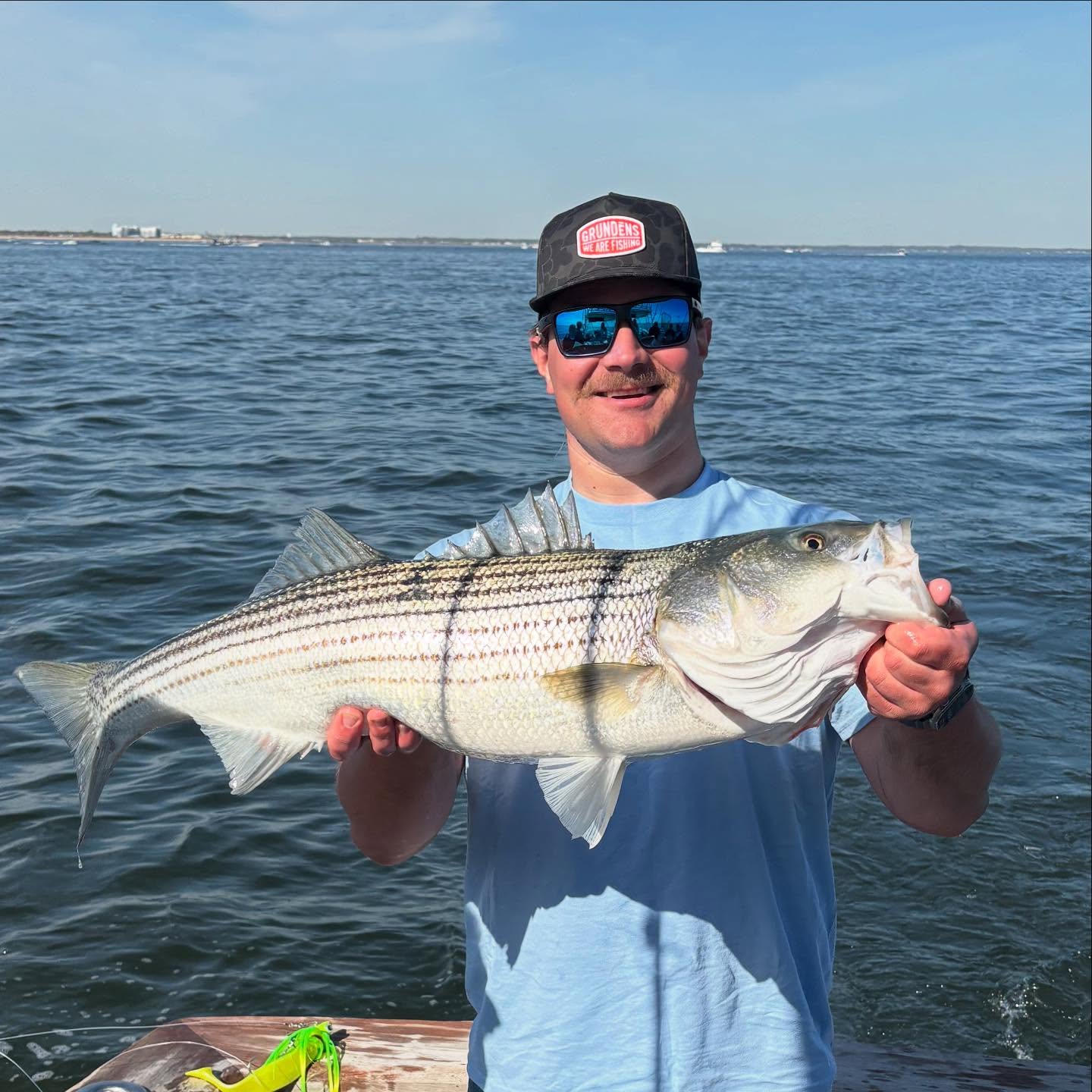 Catch 21 yesterday, Kill 3 and a lot of overs, all safely released. Call capt J or visit our website for available dates! #sidejobcharters #stripers #striperfishing #lockwoodsmarina #raritanbayfishing #njfishing #bogansrods #reelseat #pennfishing #ruthelsstackle