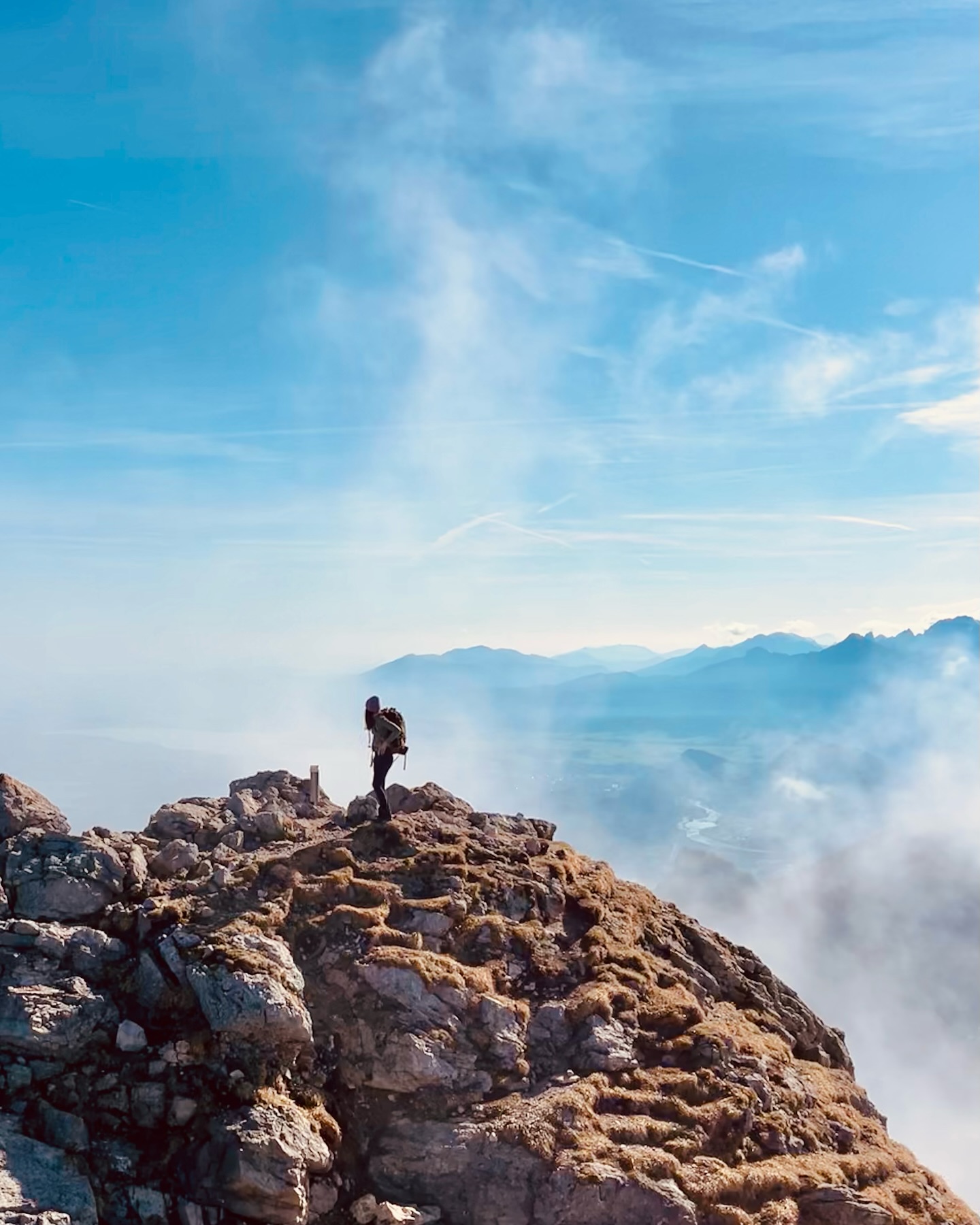 Mountains always work their magic on me. Grateful I got to soak up these epic views before heading to India.
#aggenstein #mountainlove #epicviews #homeiswherethemountainsare