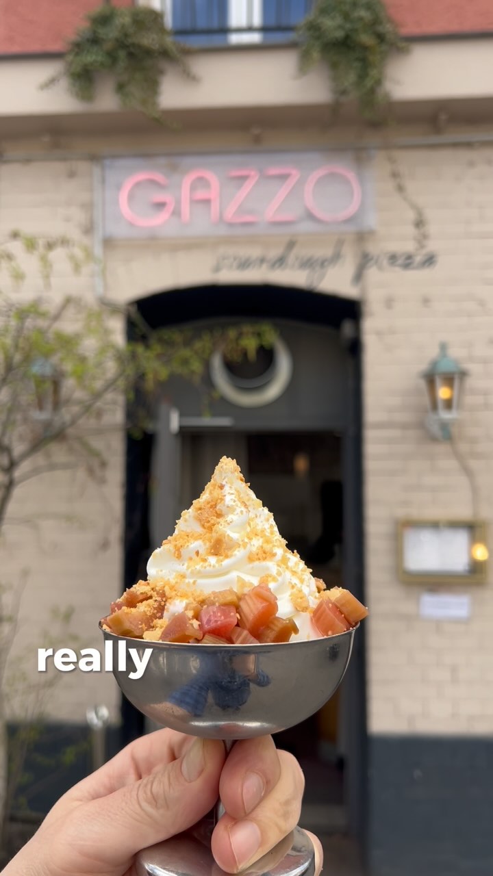 New soft serve special 🍦💕✨