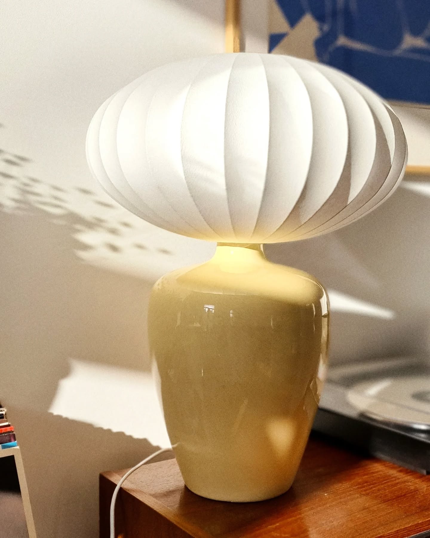 💛🤍
.
#mood #butteryellow #yellow #springvibes