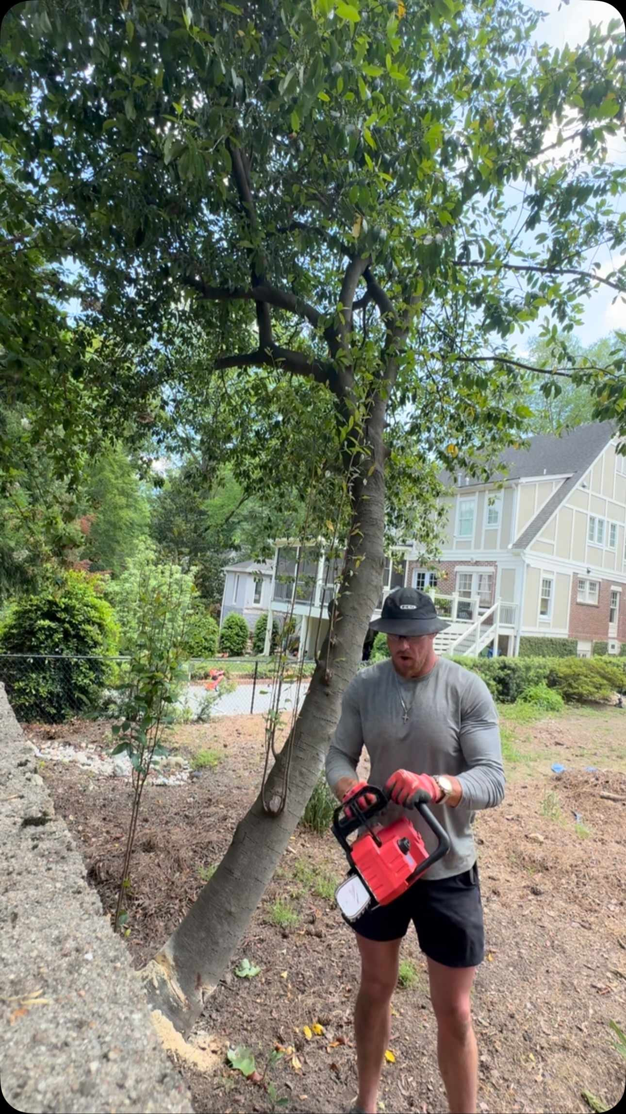 Holy Crap! @milwaukeetool This chain saw is freakin sweet!
#atlanta
#tools
#gardening #drainageatlanta #drainageroswell
#drainagealpharetta #Frenchdrain
