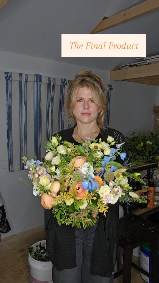 Picking the prettiest blooms out for the bouquets and getting them ready is one of my favorite parts of the process. I get to slow down and take it all in while I find my favorites, and I'm definitely talking to them while I do it 😄
.
.
.
.
.
#dennisinnwedding #pelhamhouseresort #wychmerewedding #wiannowedding #chathambarsinnwedding #wequassettwedding #capecodwedding #capecodflorist #capecodweddingflorist