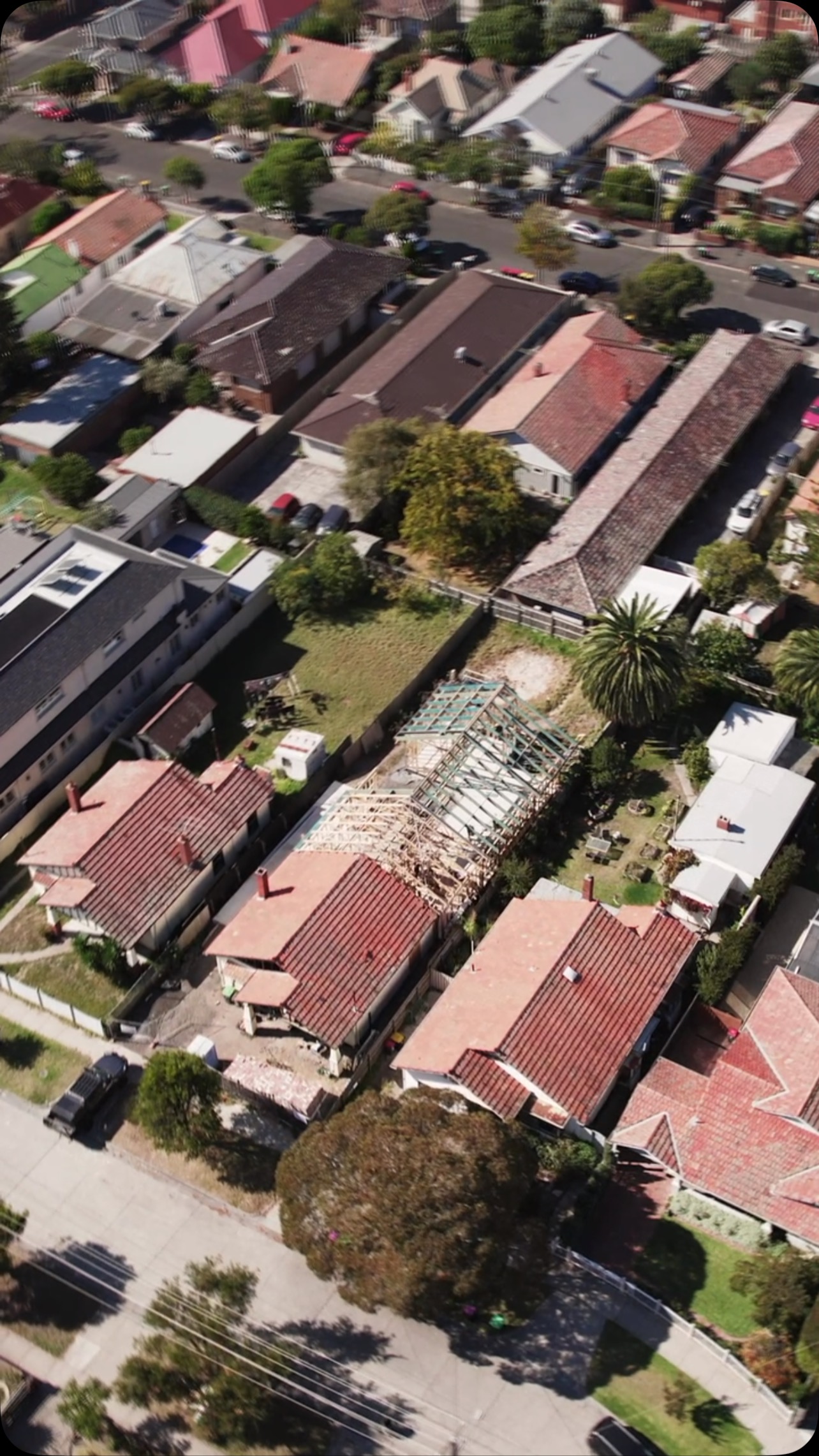 Brunswick West Extension Update!
Progress is powering along with the roof framing taking shape over the new extension. Massive cathedral ceilings and open spans coming to life, blending the charm of the original home with a bold modern upgrade. Exciting to see the structure transform and the vision come together!
Stay tuned as we move into the next stages.
@michael.potts_videography awesome job mate! Captured the job perfectly! 👍
#RoofFraming #ExtensionProject #BrunswickWest #CarpentryLife #FramingStage #HouseExtension #BuildProgress #MelbourneCarpentry #CathedralCeilings #NewBeginnings #BuildItLikeBeks