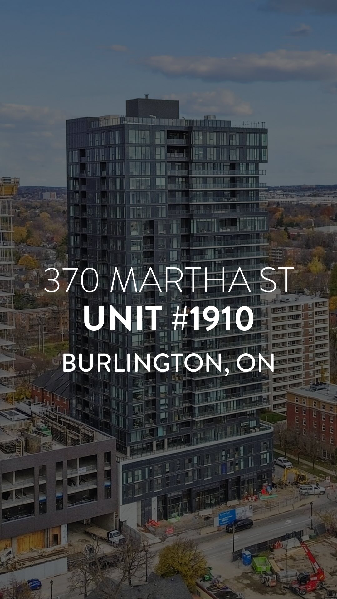 Let’s take you through unit 1910 and show you this bright, modern and chic model! Welcome to the “Syn”. This unit is brand new & offers 664 sq ft and panoramic views of Burlington!
#Burlingtonrealtor
#burlingtonrealestate
#views
#adi
#nautique
#condos