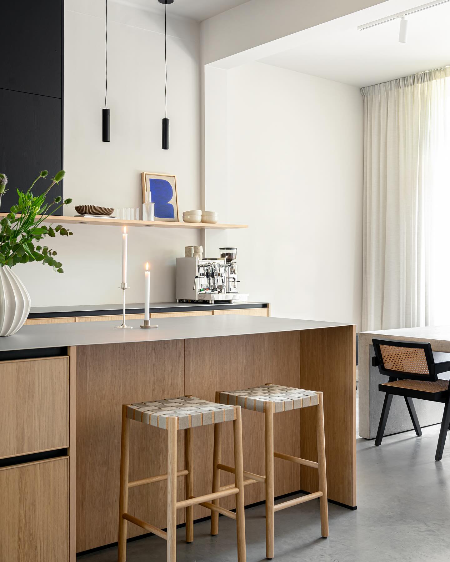 Before & After
Swipe to see the transformation of this beautiful townhouse renovation. We designed the kitchen and dining space for our lovely clients @shandydenos & @shivafaberproductions.
📸 @michieljbosman