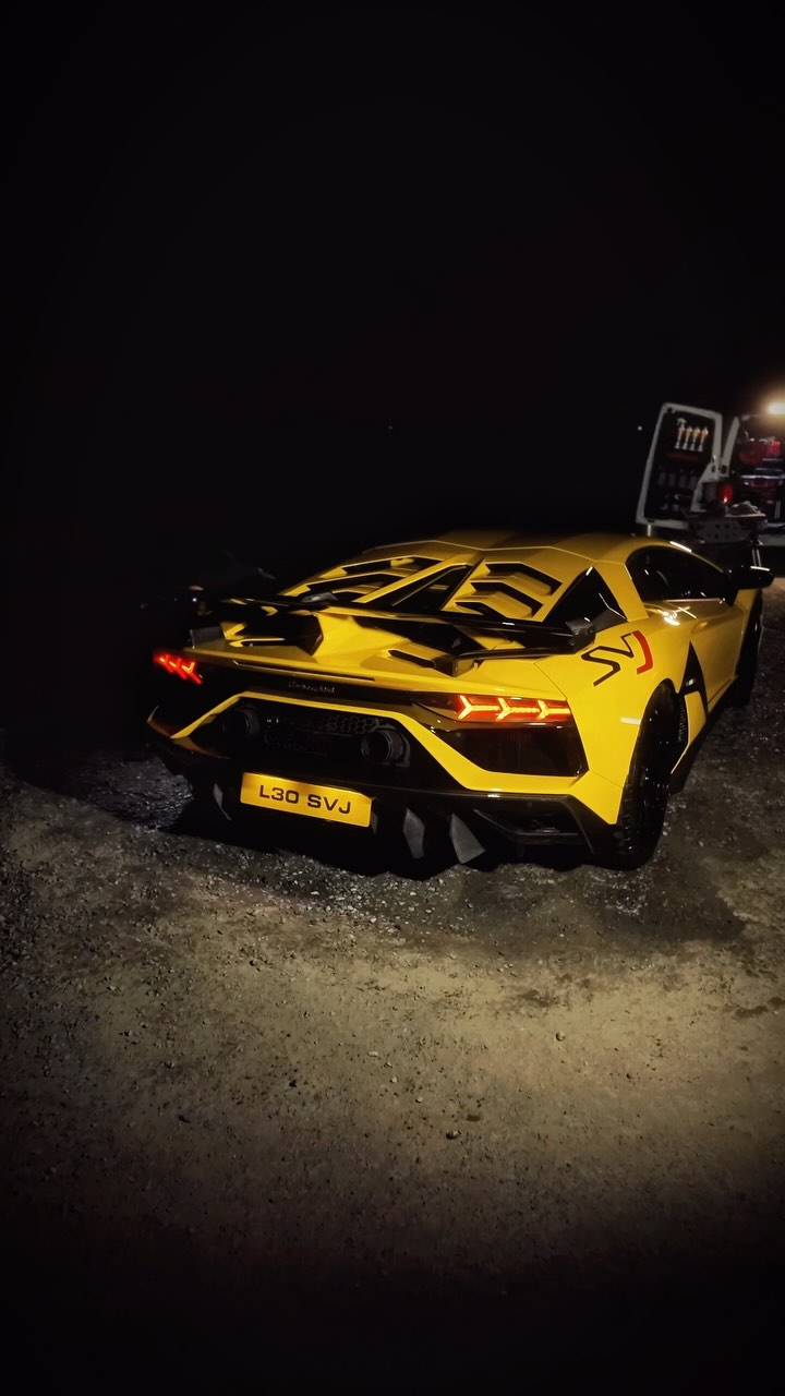 Check out some of the stunning machines we had the pleasure of detailing for @bumblebee1000run also big thanks to @jm.valetz and @nsn.auto.detailing for giving us a hand
#AutoRefined #CarDetailing #LuxuryCars #DetailingLife #ShineSeason #BumblebeeCars #CarCare #GlossGoals #DetailersOfInstagram #CarCulture #CleanMachine #MobileDetailing