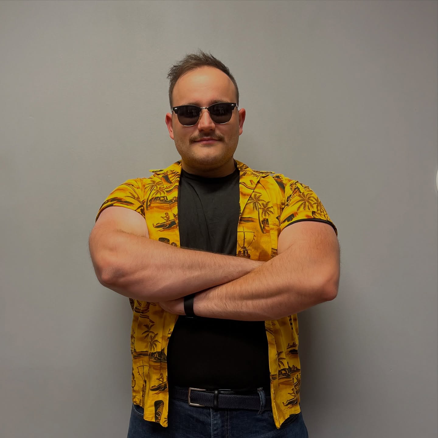 Is this post a day late? Maybe 👀
BUT we wanted to give this handsome guy his flowers while he's on the clock 💐
A special (belated) birthday shoutout today goes to our very own Mr. Filip Cuculea: Vestibular wiz, Pokémon enthusiast, dogfather (& two-legged father) and one heck of a physio 💛
Fun fact: Fil is one of our first employees hired of their own free will 😅