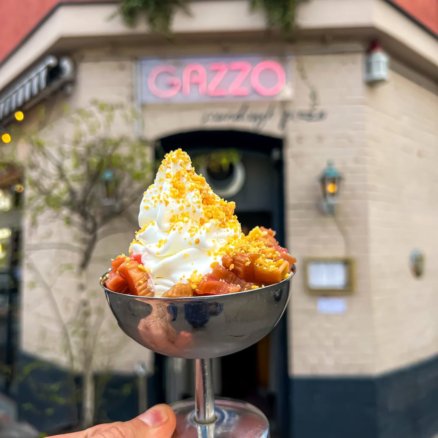 Rhubarb and macadamia buffalo soft serve special 🍦 ☀️
We cook rhubarb wirh star anise. Those flavors pair incredibly well. We then add roasted macadamia for some buttery savory flavor to complement the tangy rhubarb 💕
All of this with our super creamy buffalo soft serve- now creamier than ever with our brand new ice cream machine ✨
Rhubarb is one of the highlights of spring, don’t you think?