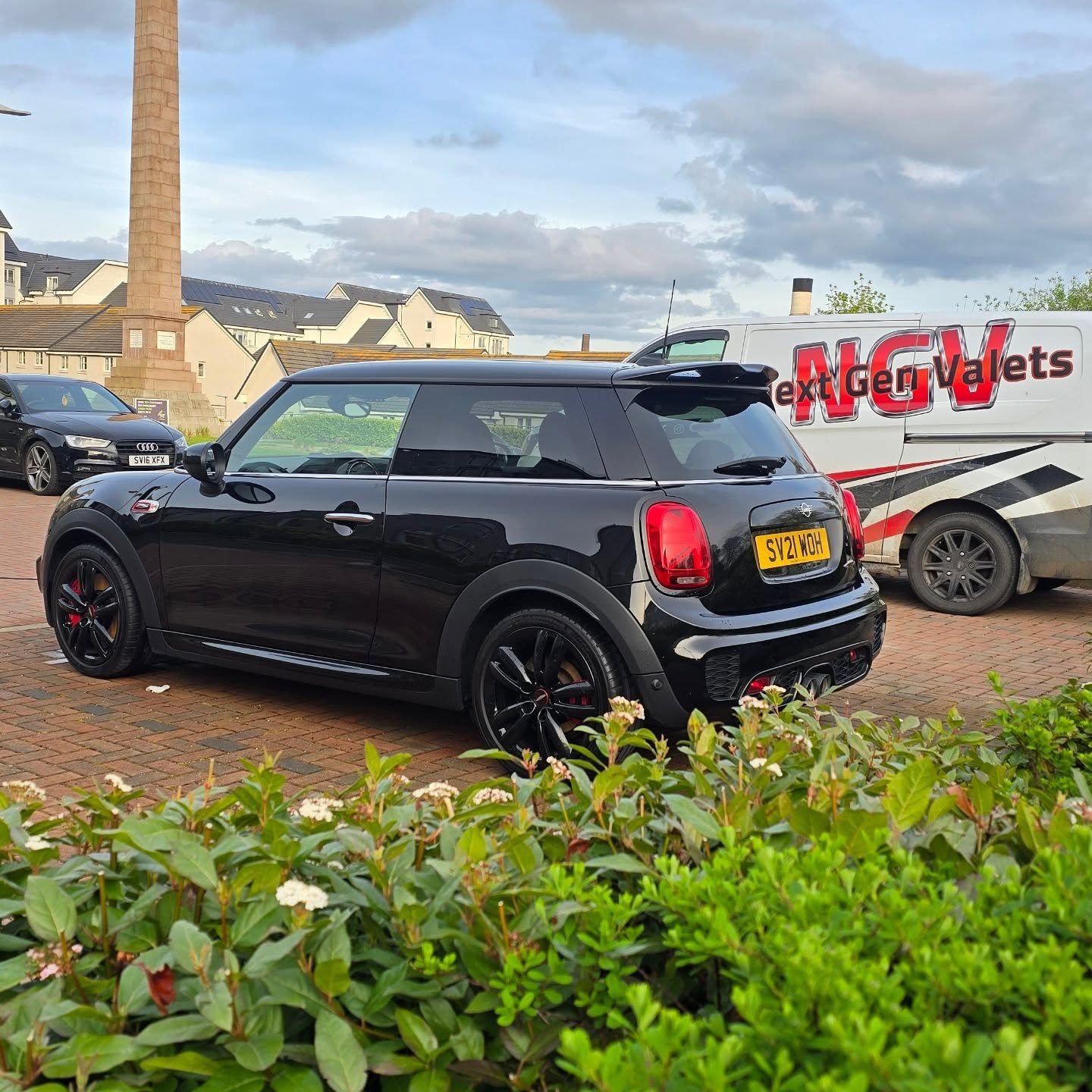 🫧 The Mini JCW in for a Deep Clean 🫧
The black really pops after a full safe wash
- Prewash
- Snow foam
- Contact wash with 2 bucket system
And decontamination
- Fallout remover (removes any small bits of metal, like brake dust, that can cling to paint)
- Tar & Glue remover
and then finished off with our choice of sealant to help enhance the gloss all while making it easier to clean on it's next wash
#minijcw #deepclean #aberdeen