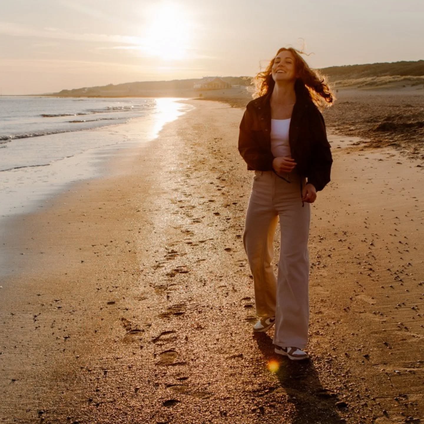 Feel the vibe tijdens het gouden uurtje!!
#selfloveshoot #womanempowerment #portretfotografie #fotograafzeeland #goldenhour