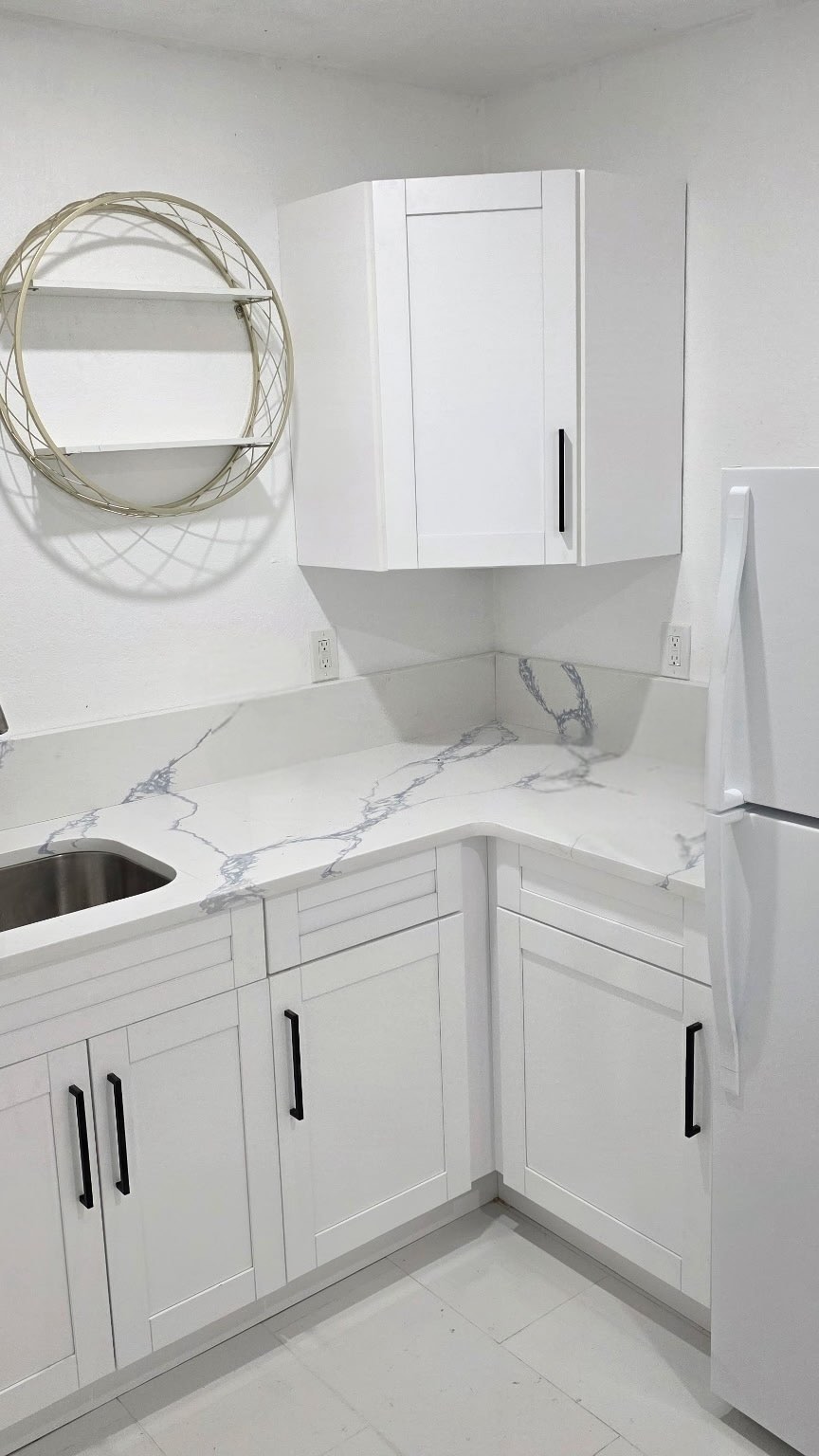 No matter the size of your project, Elegant Marble & Granite Design is here to help you create the kitchen of your dreams. Visit our showroom anytime — we offer a wide selection of quartz and granite in stock, with no delays from big companies. We also have remnant pieces perfect for smaller jobs. Call or stop by today!
#KitchenRemodel
#GraniteCountertops
#QuartzCountertops
#DreamKitchen
#HomeImprovement
#RemodelingExperts
#StoneDesign
#GraniteAndQuartz
#CountertopInstallation
#SmallProjectSolutions
#InStockNow
#NoDelays
#ShowroomVisit
#ElegantMarbleAndGranite
#FamilyOwnedBusiness