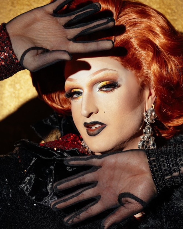 “Darling, you’re a paper airplane, and I’m a 747.
Don’t ever think you’re like me just because you can fly a little.”
– Belle Noir, American Horror Story
Velvet, sequins, and sheer power.
If looks could kill, you’d be ashes by now.
#OdetteHellaGrand ✈️ **
#dragdrama #americanhorrorstoryvibes #bellenoirquote #747energy #highfashiondrag #decadencedonebetter #powerlook #queerstyleicon #furandsequins #glamourgonewild #dragfashionista #lgbtqart #goldenvibes #fiercequeen
Picture by @steve_w_grams
Wig by @nikitadadida