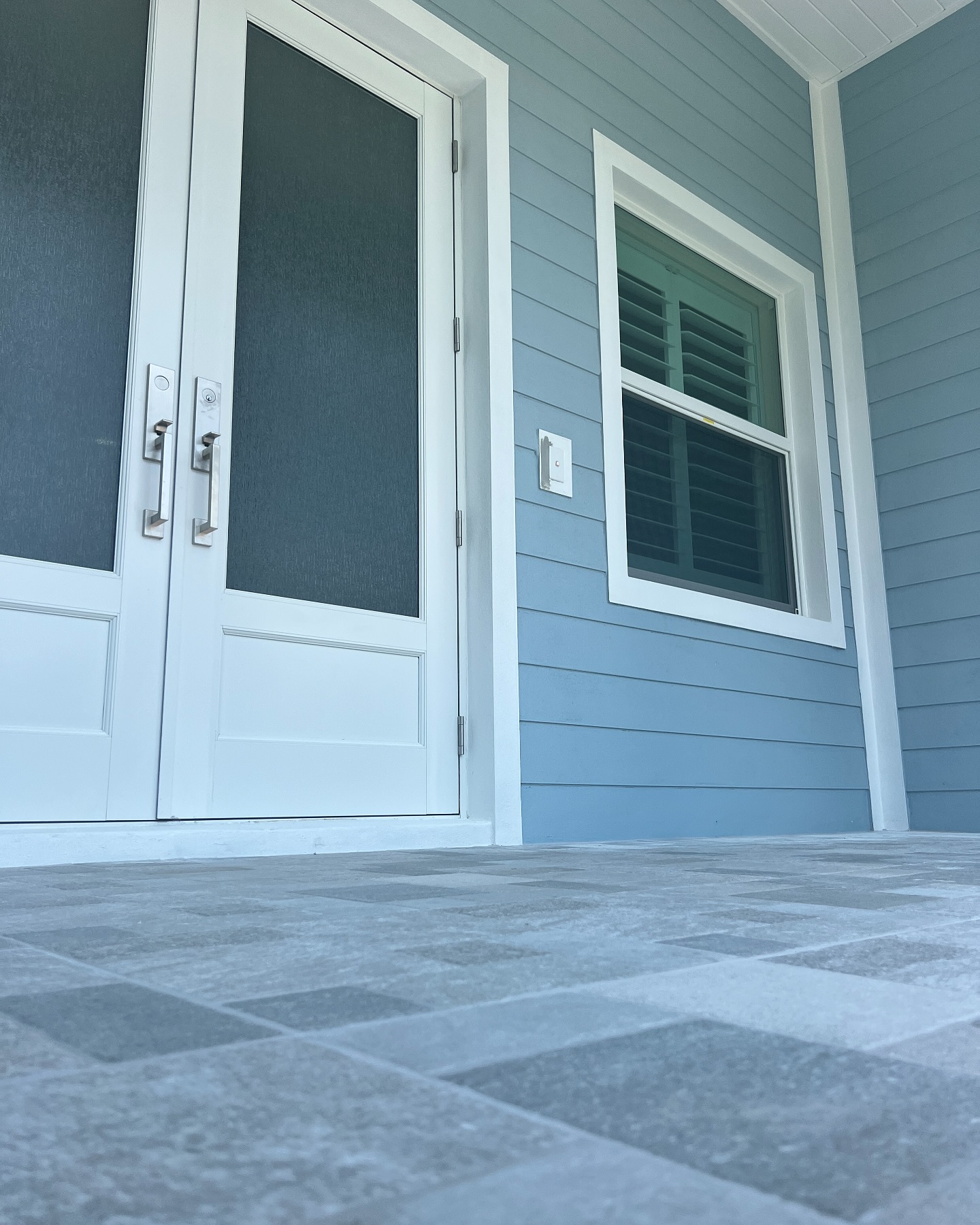 Front porch tile that makes an elegant entrance. 🏡❤️
.
.
.
.
.
#customhome #treasurecoast #treasurecoasthomes #newconstruction #construction #fortpierce #design #portsaintlucie #customcare #fl #lot #acre #realty #investment #mortgage #homeloan #newhome #hgtv #plmconstructionllc #builder #homedesign #homeswithheart #homesweethome #homedecor #homedecoration #reelsinsta #housereels #viralreels #explorepage #foryoupage