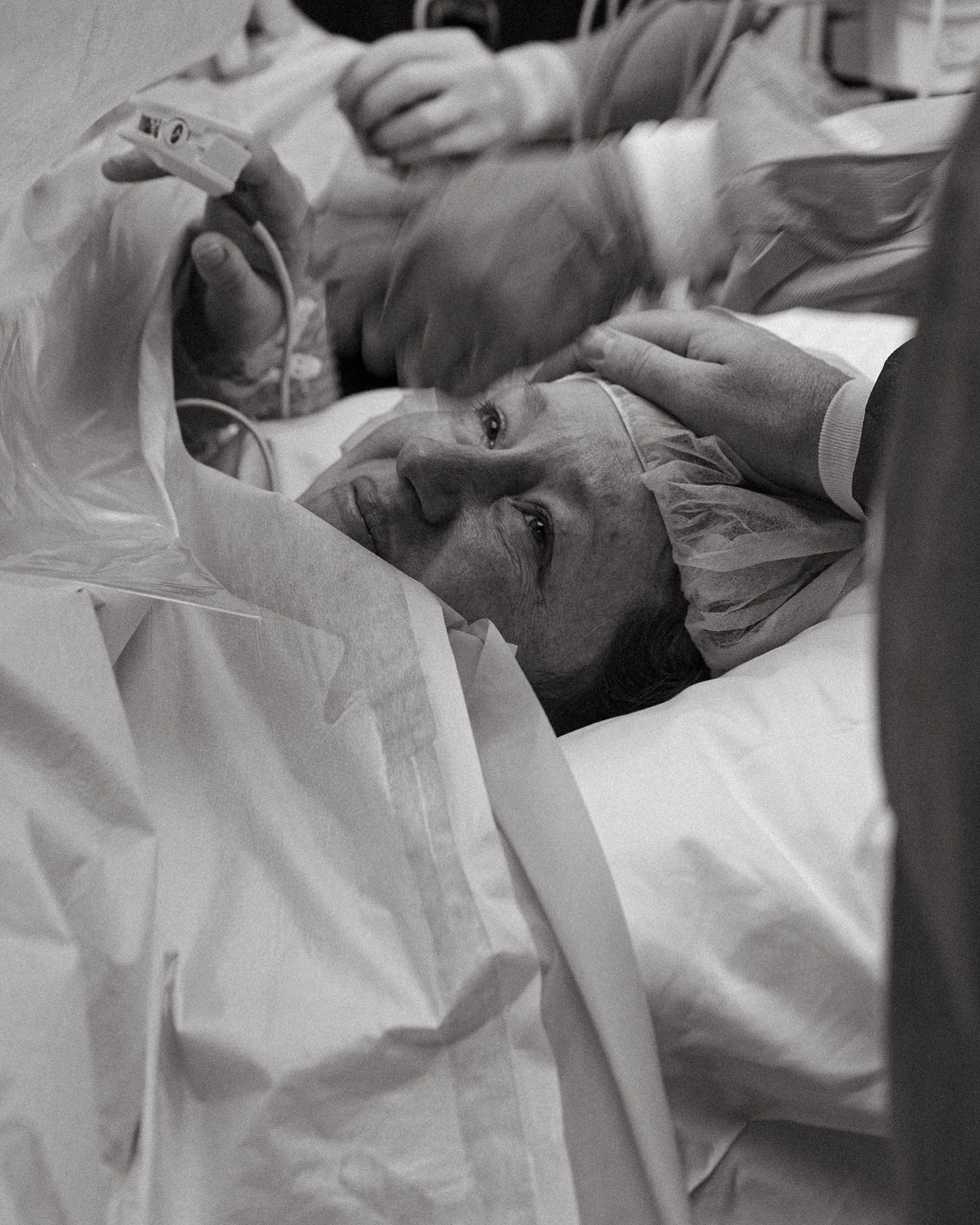 As April ends, so does the C-section awareness month. So I would like to send a message to all the incredible mothers who gave birth through a C-section.
You are brave. And you are powerful.
Your journey may not have gone the way you imagined, but you faced the unexpected with courage. You endured surgery to bring life into the world. You met your baby not through pain-free ease, but through strength stitched in silence, under bright lights, and often behind a curtain.
Your scar is not a flaw. It’s a reminder of the day you gave everything for love.
Whether it was planned, emergency, or anything in between—your story and emotions are valid. Your love is fierce. And your motherhood is just as beautiful, just as real, and just as worthy. ❤️
📸 Pictures were taken by me and were shared with permission