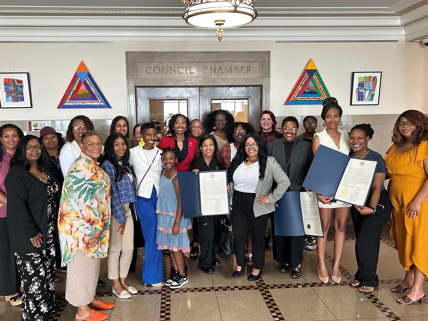 Such a historical moment for our city and for all of us in child birthing industry! I truly couldn’t ever thank Jesus enough for not only allowing us to be honored but for trusting us to stand in the gap for our mamas!! 🥹🖤✨
For me New Light Family Birth Services is more than just a small business, this is ministry!! I can’t wait to serve more families in our community! 🤧🙌🏽🙏🏽🔥
#kansascity #cityhall #explore #doula