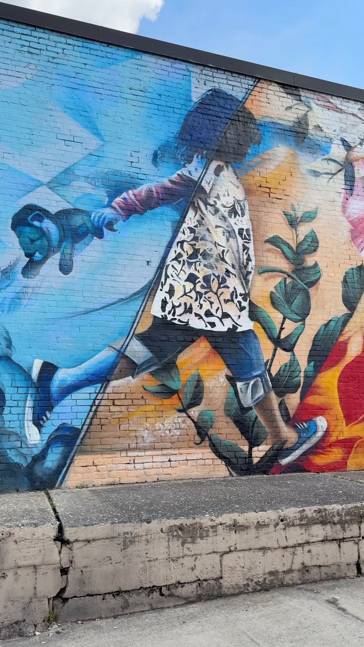 So in love with Marietta’s newest mural, Seasons of Being. It just debuted for M2R Trailfest and it’s even more stunning in person. You all know how much I love public art—I’m so excited to see our hometown continue to come alive with color and creativity.
#M2RTrailfest #seasonsofbeing #mariettamurals #publicartlove #visitmariettaga #myrooftopstories