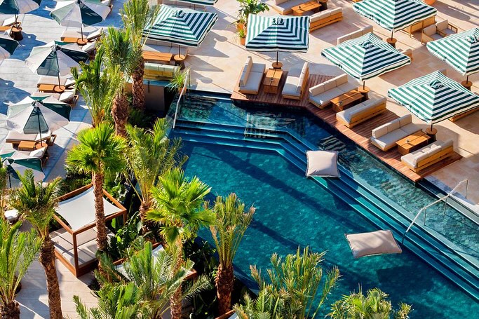 DAIOS COVE, CRETE
One questions I get asked more than anyhing else is what resort rivals Ikos and my answer is always @daios_cove !
Daios Cove is a 5-star luxury resort located in a secluded private cove near Agios Nikolaos, Crete. Known for its exceptional service, elegant design, and breathtaking views over the Aegean Sea, the resort is ideal for travelers seeking privacy, relaxation, and top-tier amenities.
Key Features:
• Location: Built into a hillside, offering panoramic sea views from most rooms.
• Accommodation: Includes elegant rooms, suites, and private villas—many with private pools and floor-to-ceiling windows.
• Exclusive Club: Guests booking suites and villas enjoy access to The Residents’ Club with all-inclusive privileges including à la carte dining, drinks, and dedicated concierge.
• Dining: Several restaurants and bars featuring Mediterranean and international cuisine, including beachside dining.
• Spa & Wellness: Full-service Goco Spa with indoor pool, treatments, gym, and wellness programs.
• Activities: Watersports, tennis courts, kids’ club, yacht excursions, cultural tours, and nearby golf access.
• Family Friendly: Kids’ club, family villas, and tailored services for children.
• Sustainability: Eco-conscious initiatives, such as energy-efficient design and support of local producers.
Daios Cove really is for everyone from luxury- seeking couples, honeymooners, and families looking for privacy and personalized service in a stunning beachfront setting.
Get in touch today for more information on this amazing holiday destination 🤍
#crete #visitgreece #greekisland #luxurytravel #couplestravel #familytravel