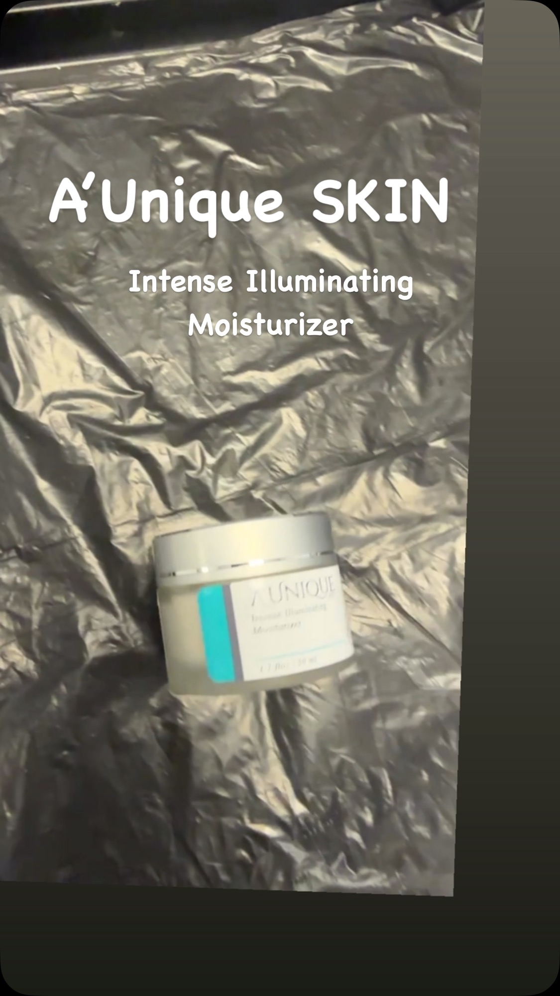 âGlowing skin, powered by science! AâUnique Skinâs Intense Illuminating Moisturizer is packed with peptides to smooth and firm, and hyaluronic acid to deeply hydrate and plump. Lightweight, nourishing, and perfect for all skin typesâbecause everyone deserves to shine. ⨠#AUniqueGlow #PeptidePower #HydrationGoalsâ#auniqueskin #auniqueskinstore #antiaging #acne #dryskin #combinationskin #hyperpigmentationsolution #correctiveskincare #usa #botanicalskincare #peptides