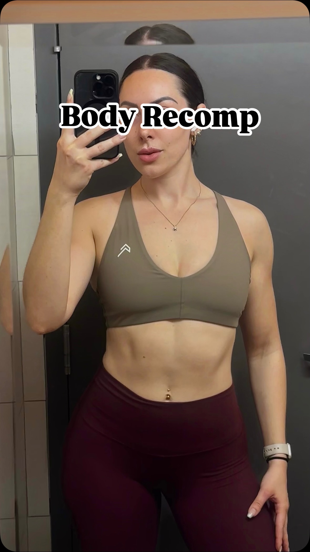 Body Recomposition: the process of losing body fat while gaining muscle. Yes, it’s absolutely possible to do both at the same time with these 4 points ⤴️
#bodyrecomposition #caloriedeficit #wholefoods #personaltrainer